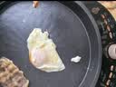 美的（Midea）电饼铛 家用电饼档 双面加热煎烤机烤肉烙饼锅 0氟钛陶瓷三明治机早餐机 下盘可拆电煎锅JKE3067Ti 实拍图