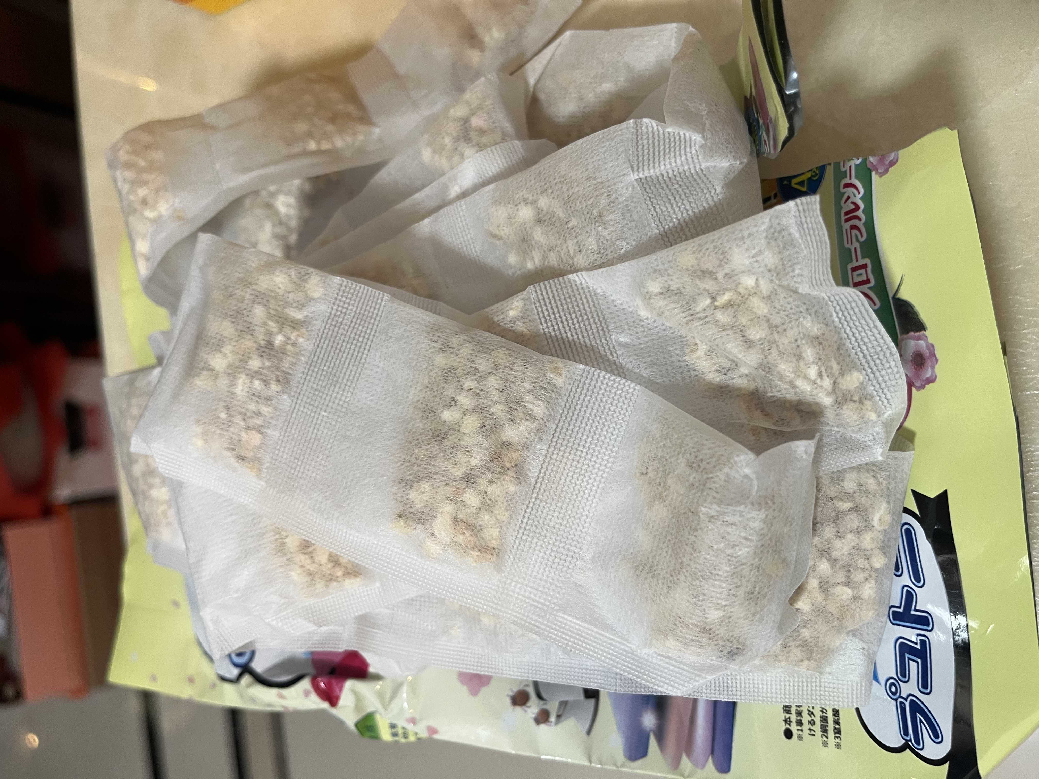 MZIDI衣柜防潮防霉防虫除味樟脑丸鞋柜除臭芳香混合香味香薰包48小包装 实拍图