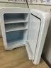 美的（Midea）车载冰箱8L车家两用学生宿舍办公室饮料冷藏加热冰箱DC-8D01MA 实拍图