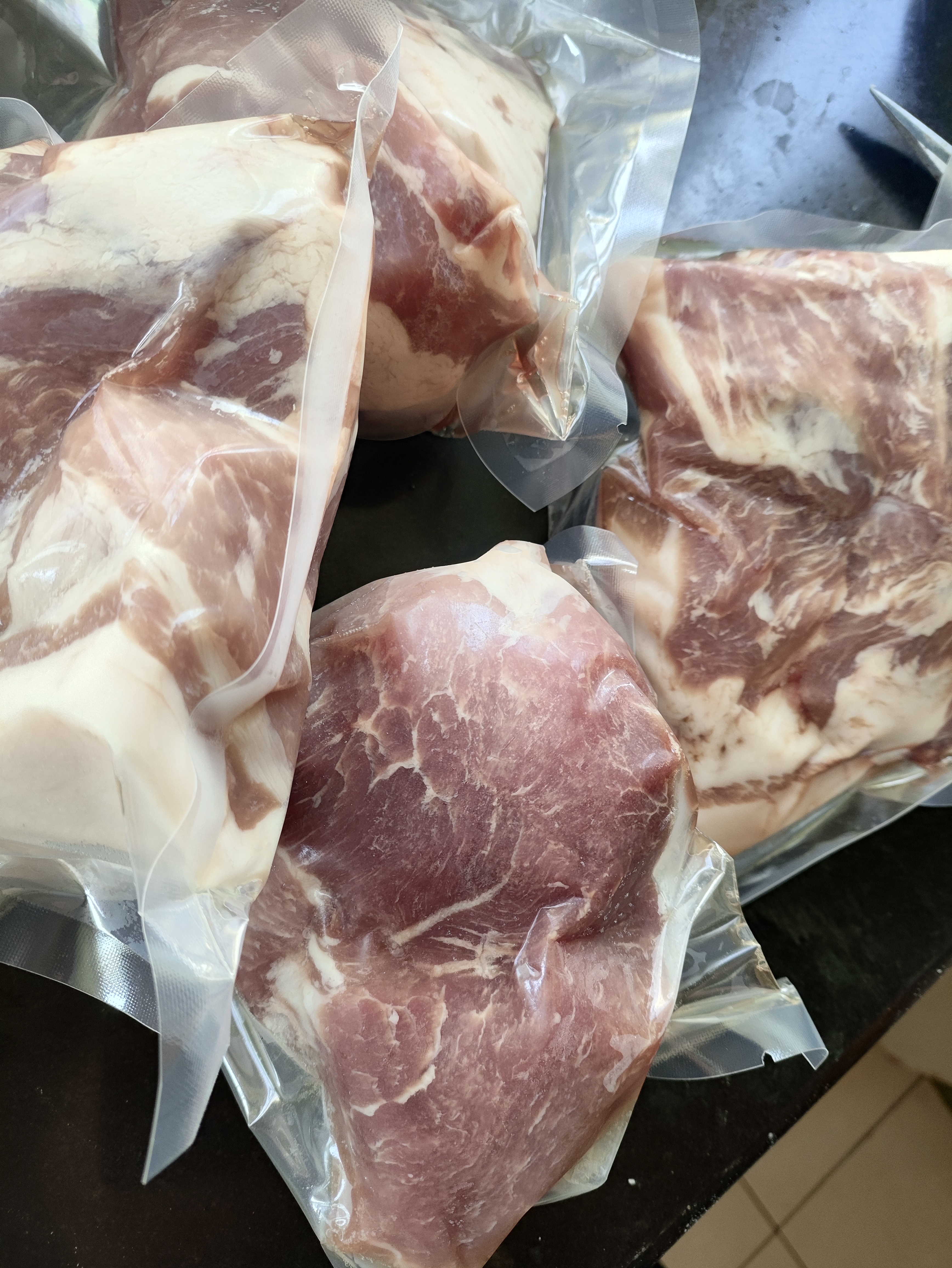 亦佰味黑猪前腿肉 原切无添加 猪腿肉 生鲜冷冻 净重4斤500g*4 源头直发 实拍图