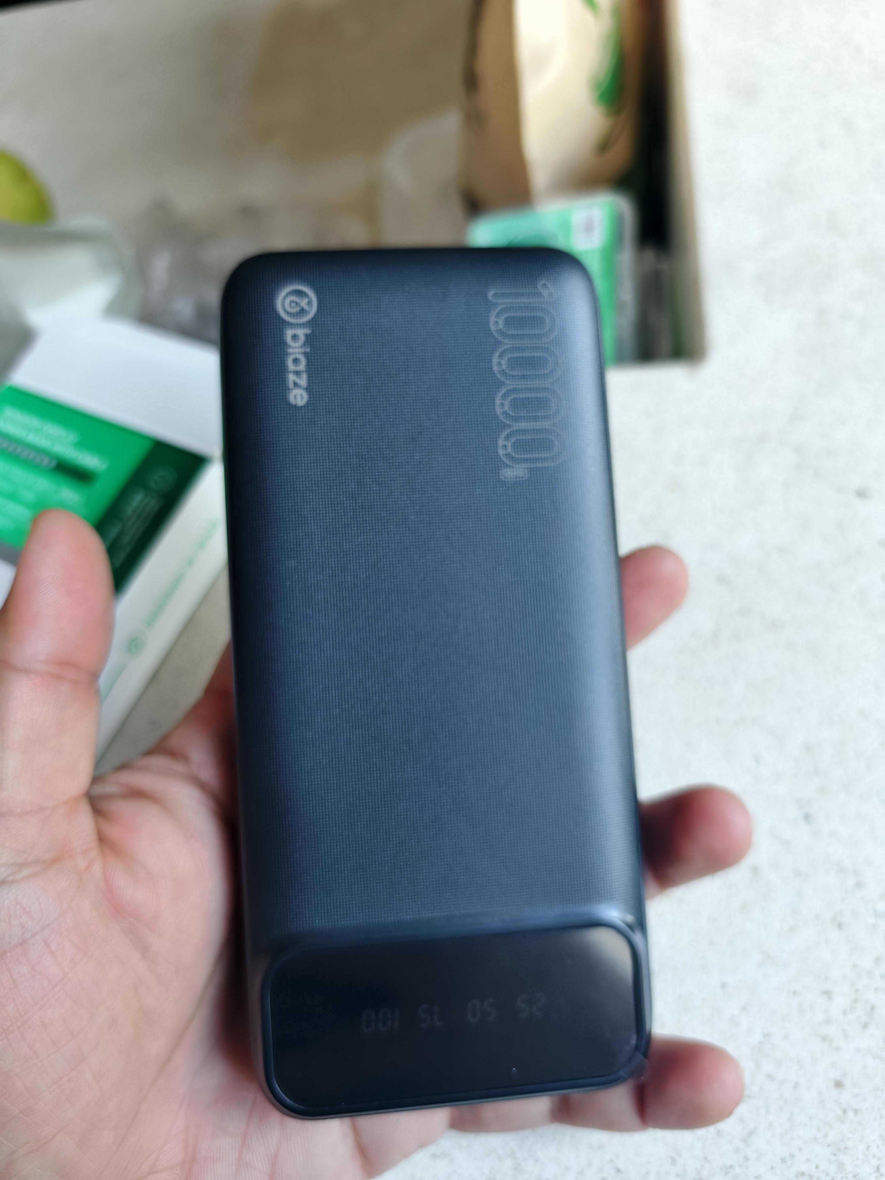 毕亚兹【3C认证上飞机】10000毫安充电宝自带线移动电源适用苹果17华为小米手机耳机黑户外储能电源 实拍图