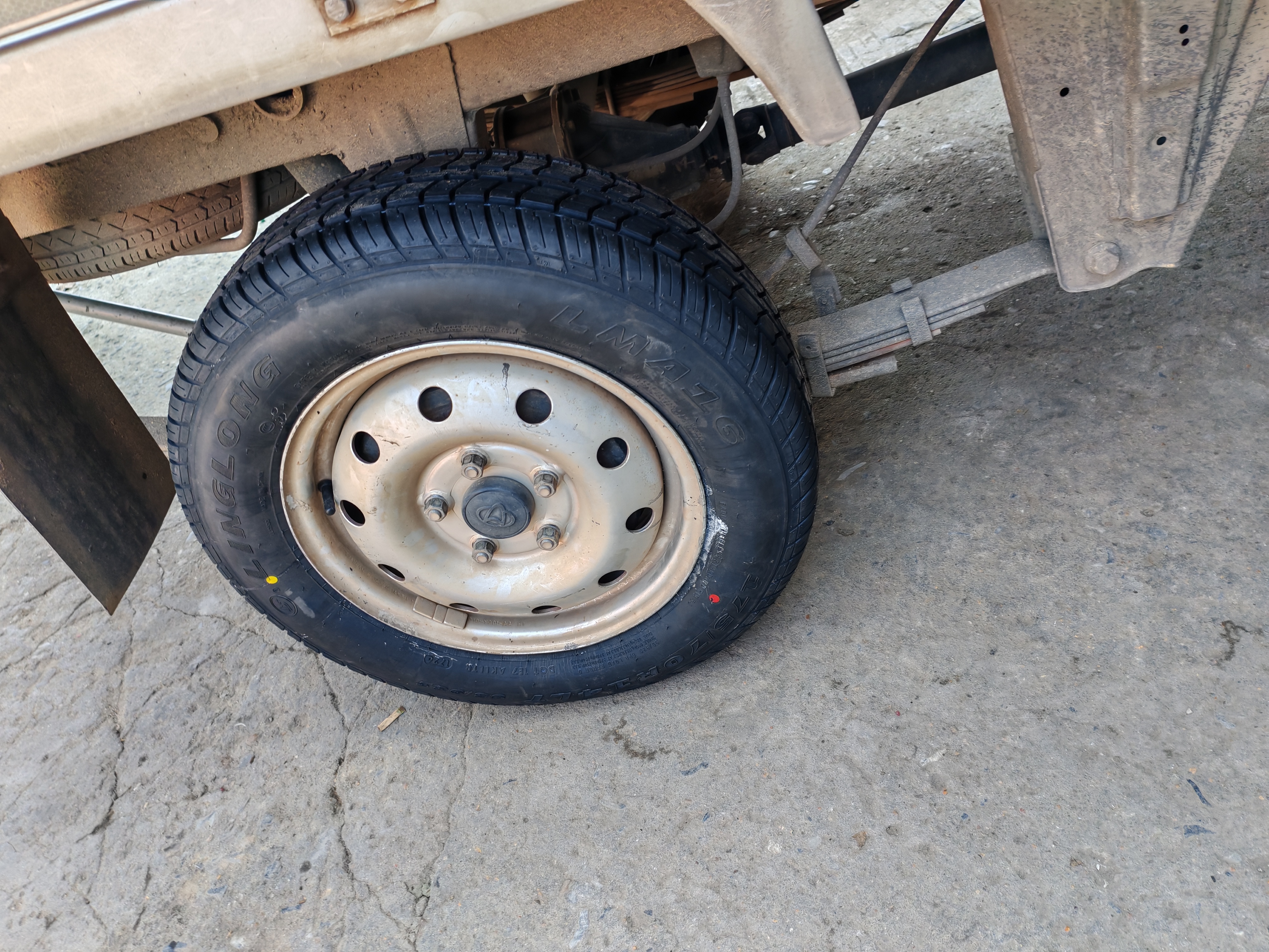 玲珑轮胎轻卡轮胎175/70R14LT 95/93S LMA16 适配捷达/桑塔纳 实拍图