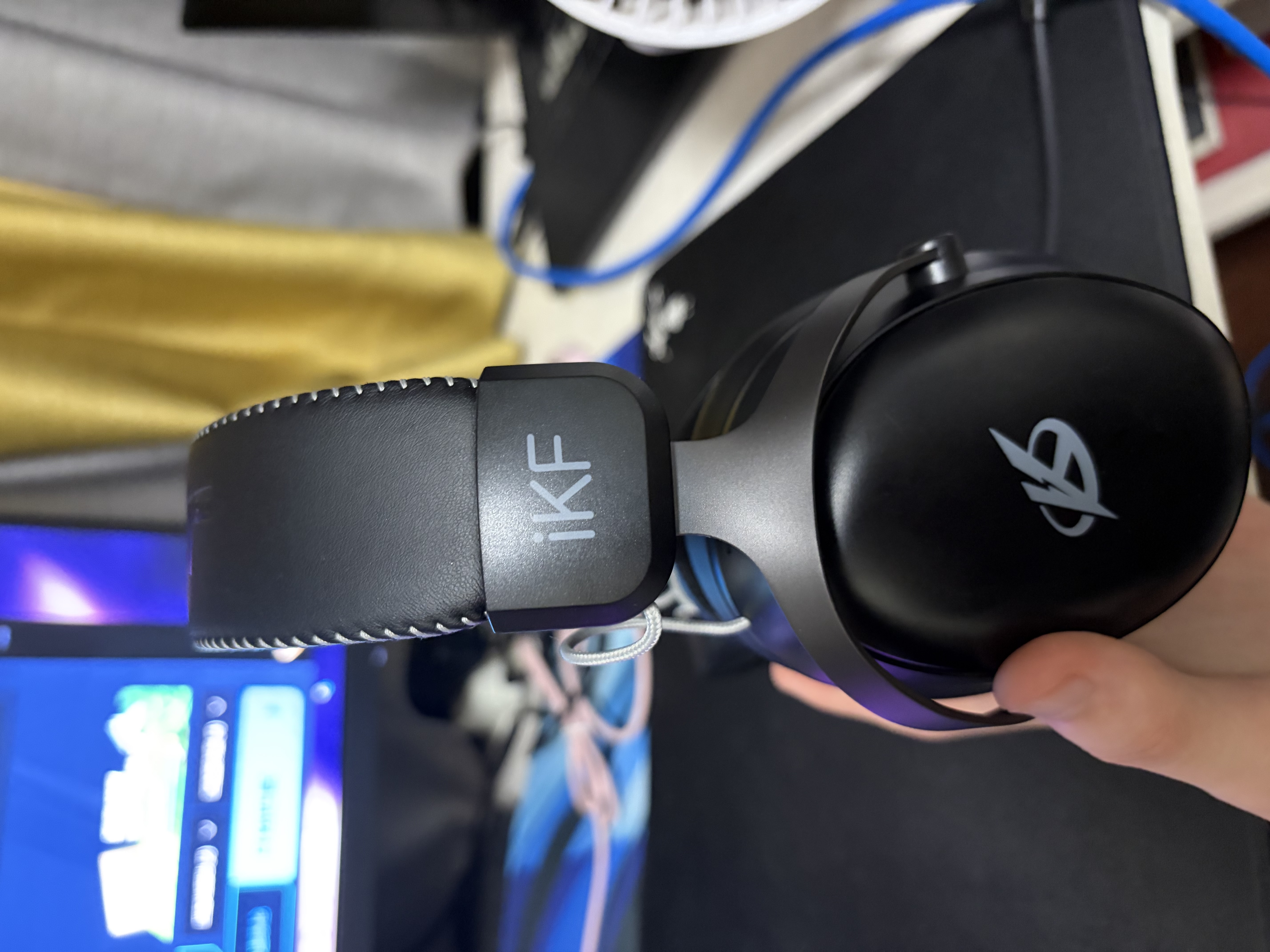 iKF V11 Pro7.1四模无线游戏耳机头戴式7.1环绕音效蓝牙有线电竞三角洲FPS无畏契约听声辨位 深空黑 实拍图