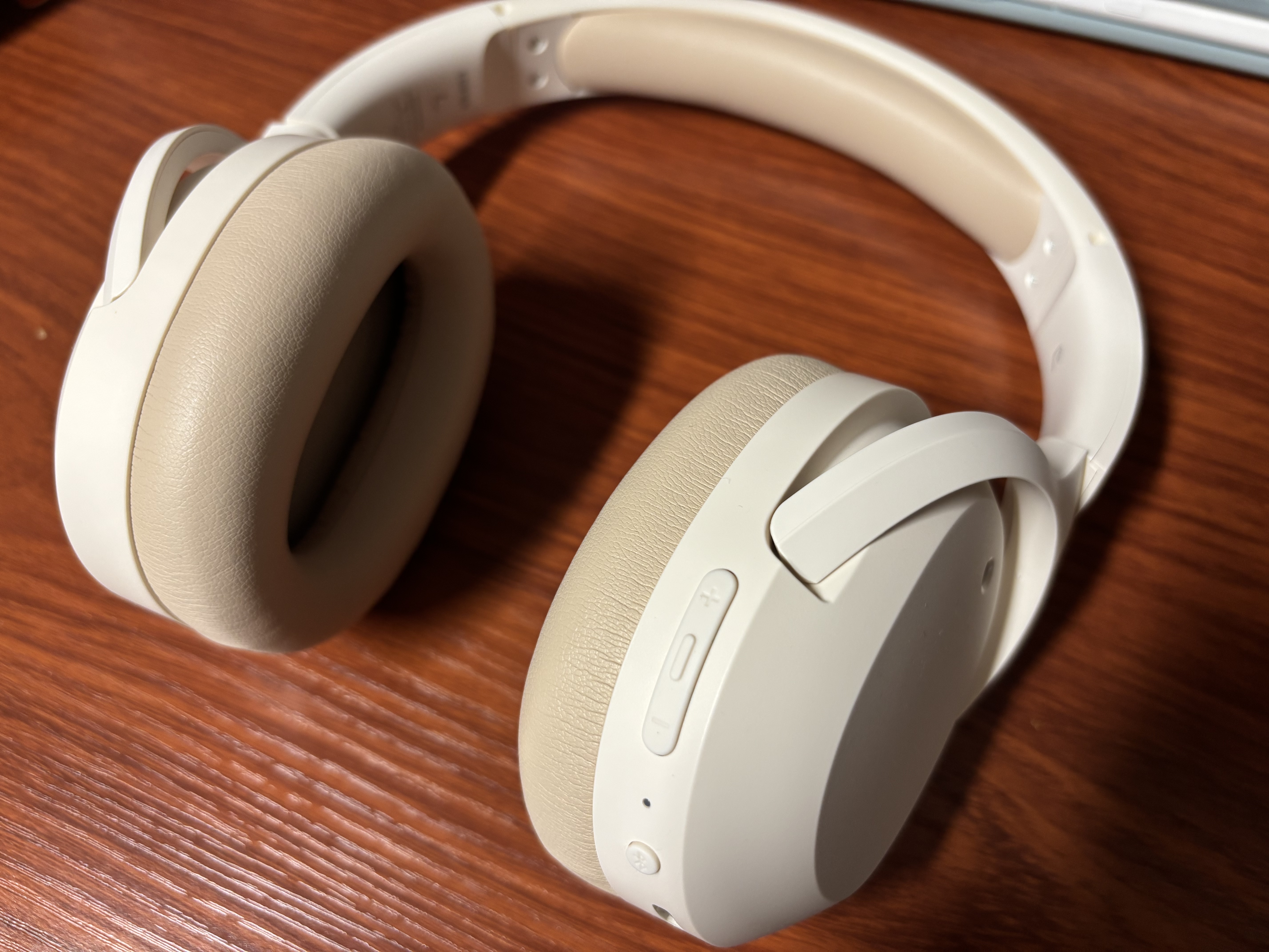 漫步者（EDIFIER）W820NB经典版 头戴蓝牙主动降噪耳机 金标认证 手机电脑笔记本耳机 云岩白 实拍图