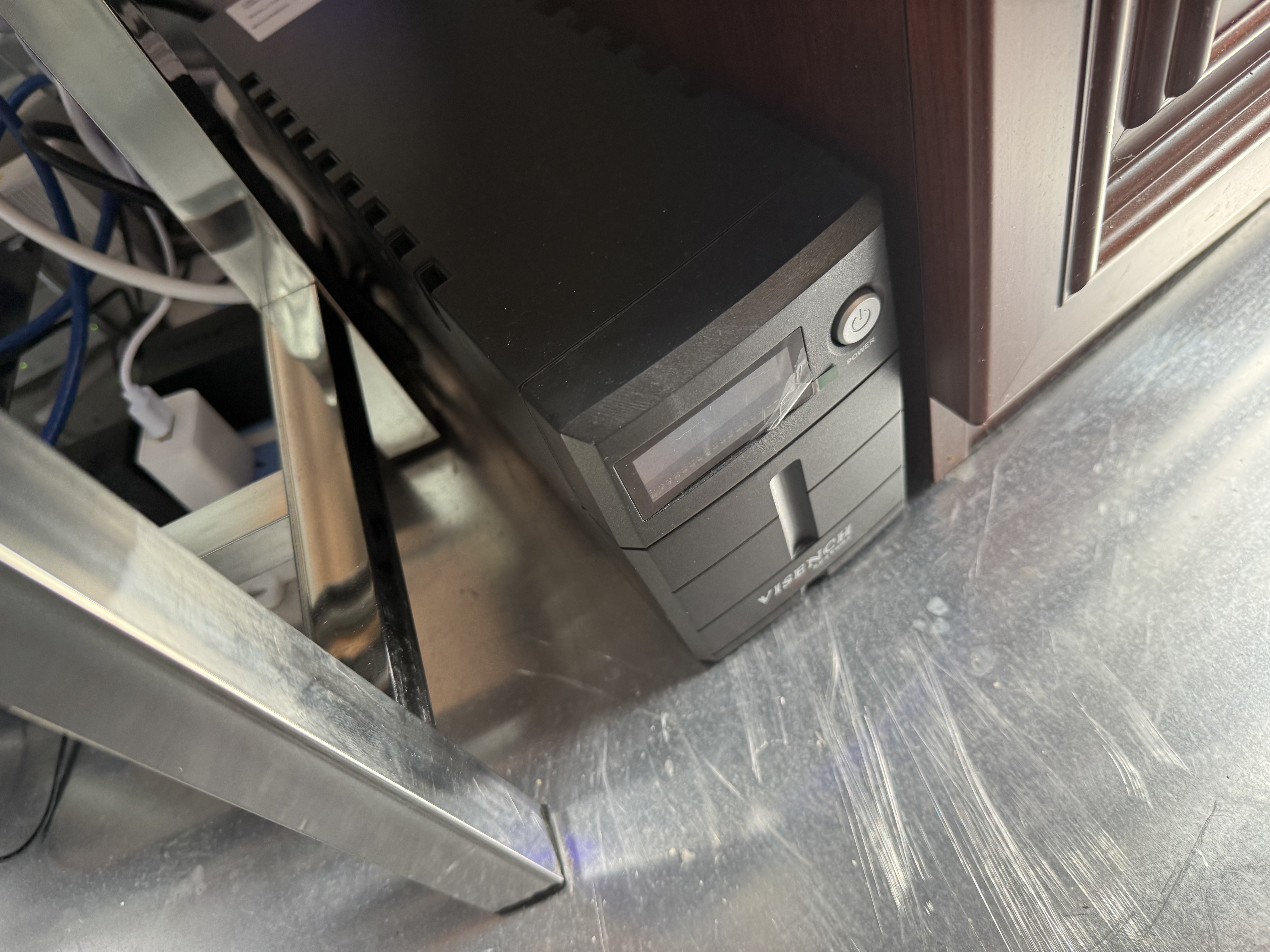 VISENCH威神BR1000CH ups不间断电源1000VA/600W 办公电脑ups电源稳压后备电源 家用商用停电应急备用电源 实拍图