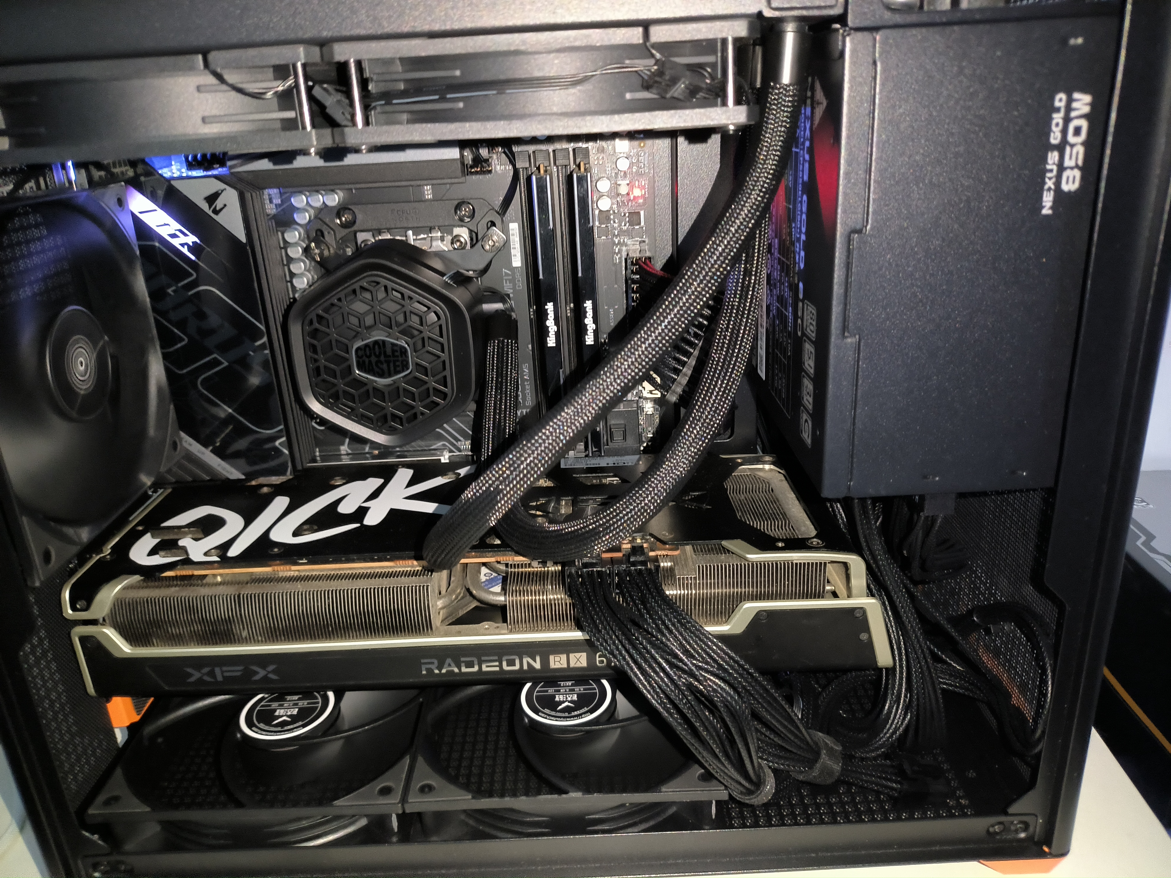 酷冷至尊（CoolerMaster）冰神G240龙影2代 CPU水冷散热器 ATMOS II性能版 磁吸式Flex套件/莫比乌斯风扇/超薄水泵/6年质保 实拍图