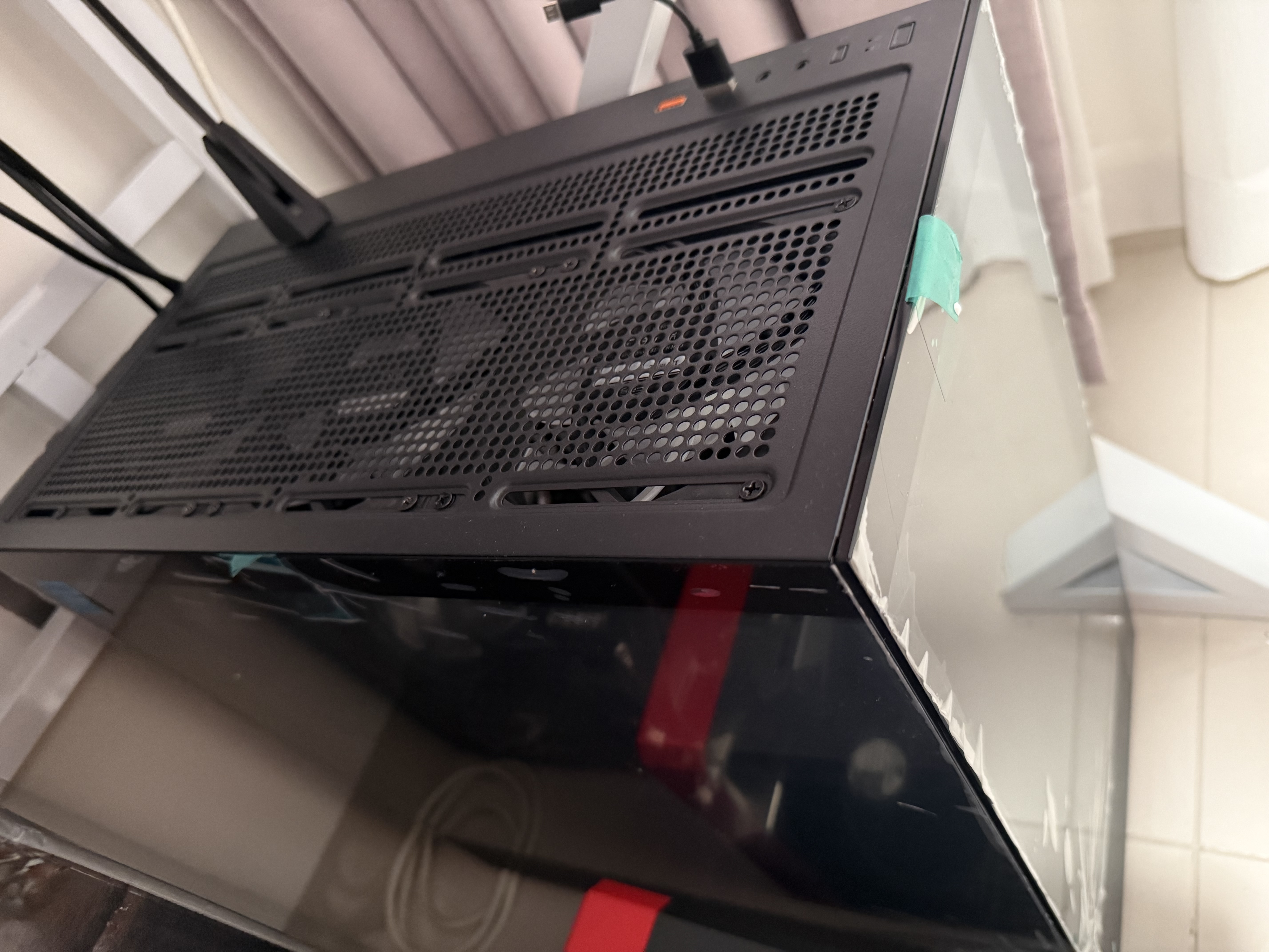 Thermaltake（Tt）钢影 透S 海景房机箱 电脑主机 黑色（ATX主板/支持360水冷/270°全景/9风扇位/4090显卡） 实拍图