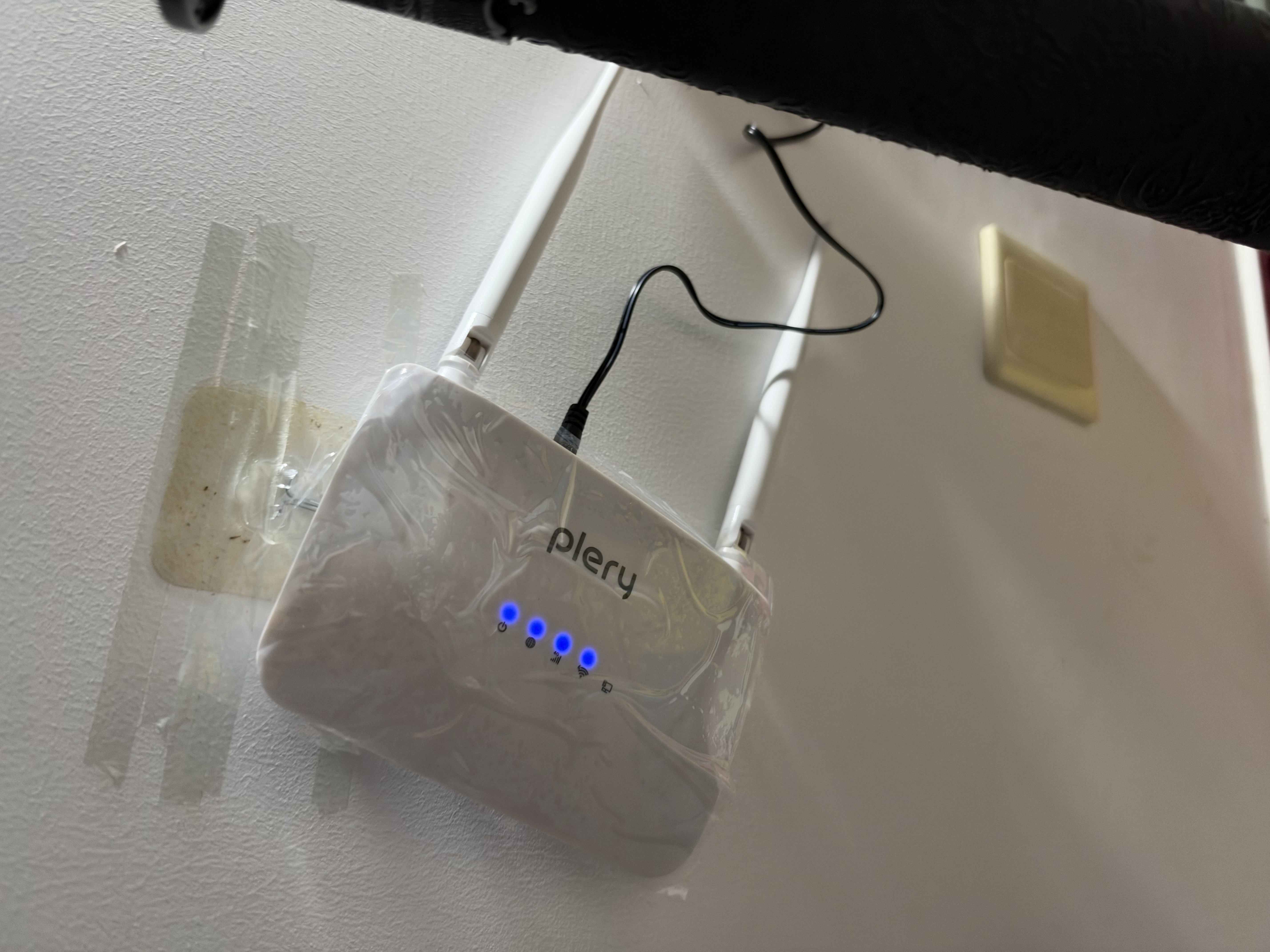 PLERY普锐R601 可插SIM卡4G移动路由器双LTE天线4g转WiFi热点 转有线 电信联通移动广电全网通无线上网 插卡版【联通/电信/移动/广电全网通】 实拍图