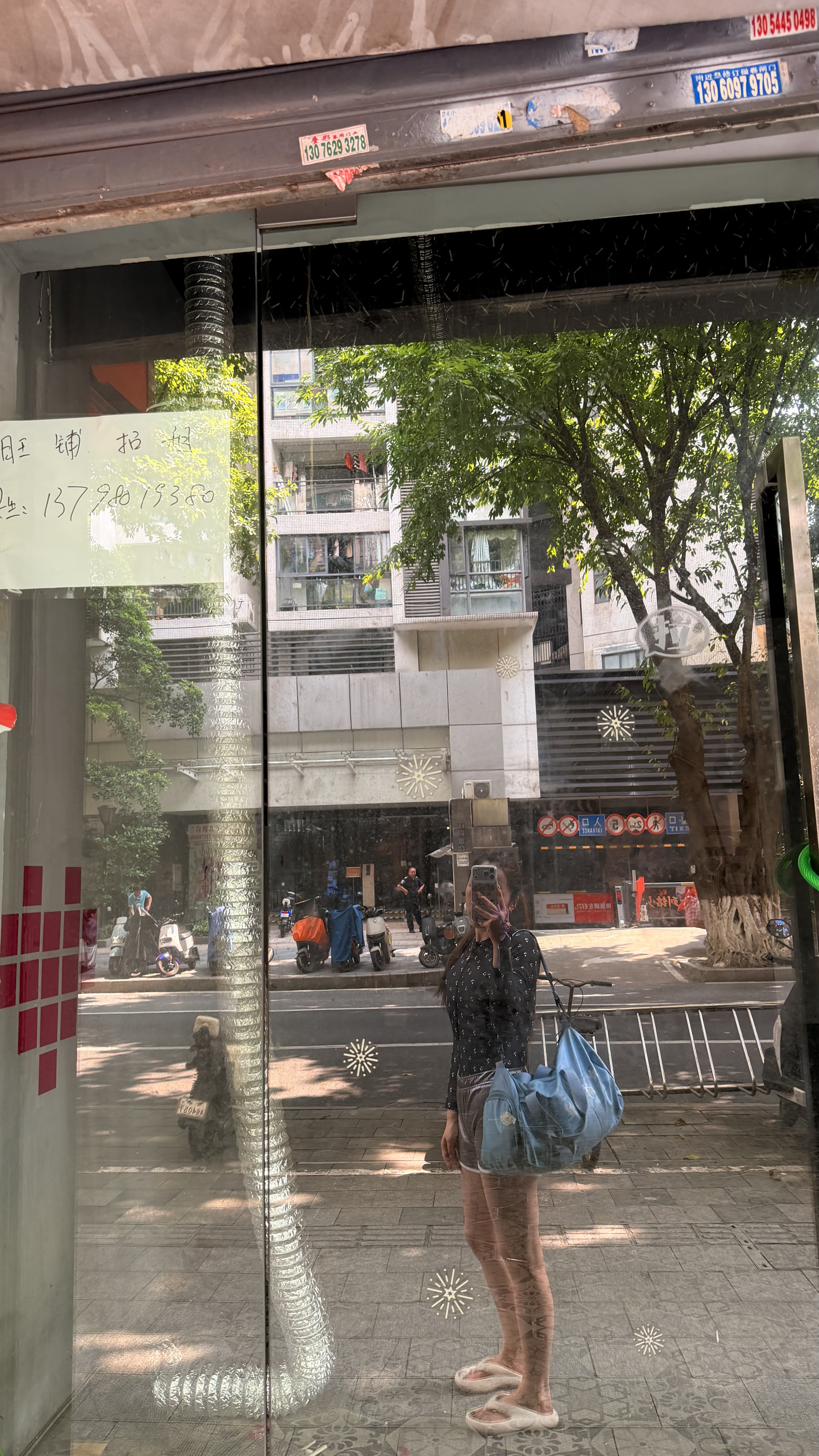 安与·洛施琪 韩版新款长袖防晒三角连体泳衣女显瘦浮潜保守温泉遮肚 黑色 XL( 建议115-125斤 ) 实拍图