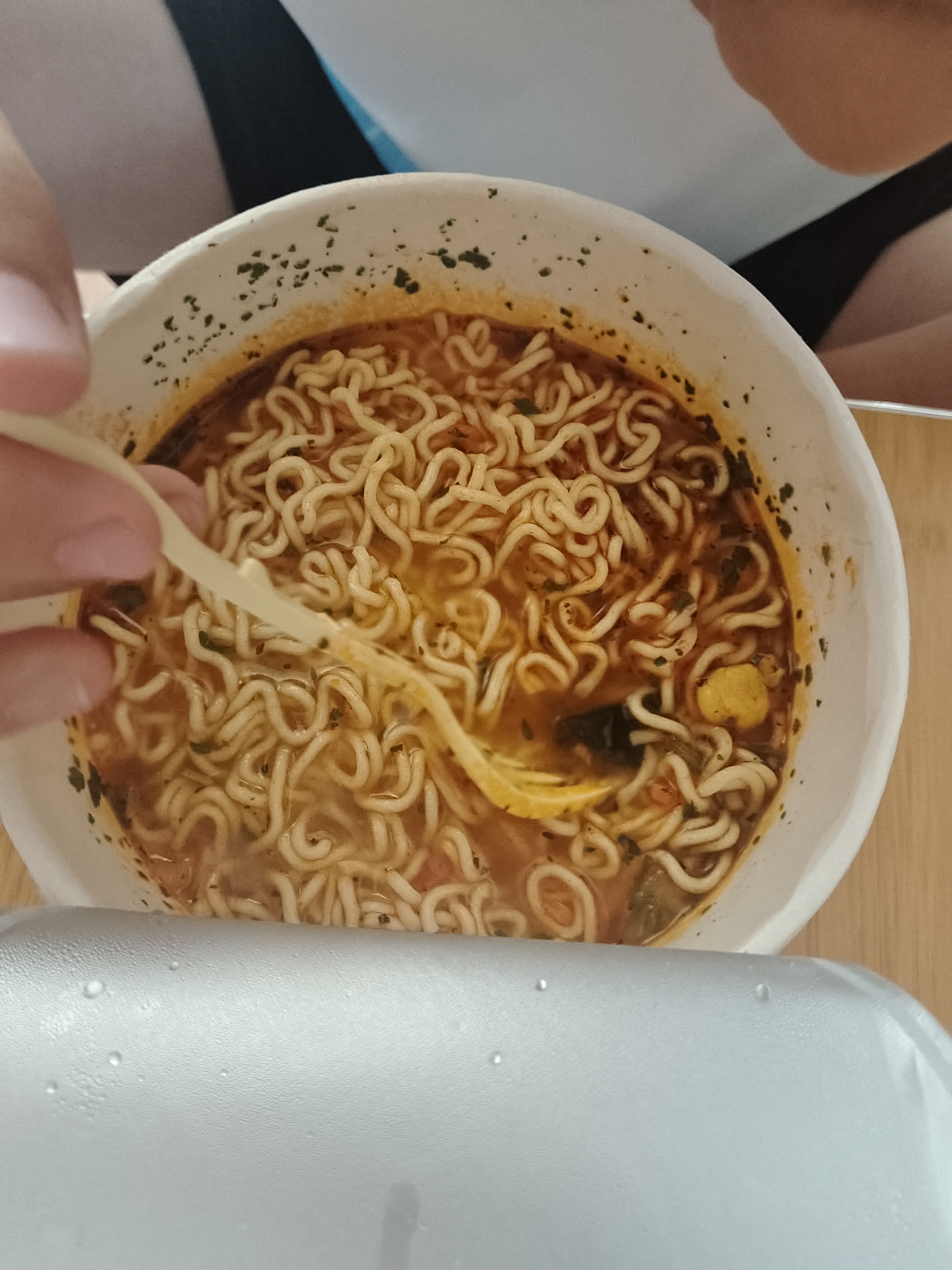 今麦郎 方便面一桶半 桶面 泡面  西红柿鸡蛋打卤面 12桶整箱装 实拍图