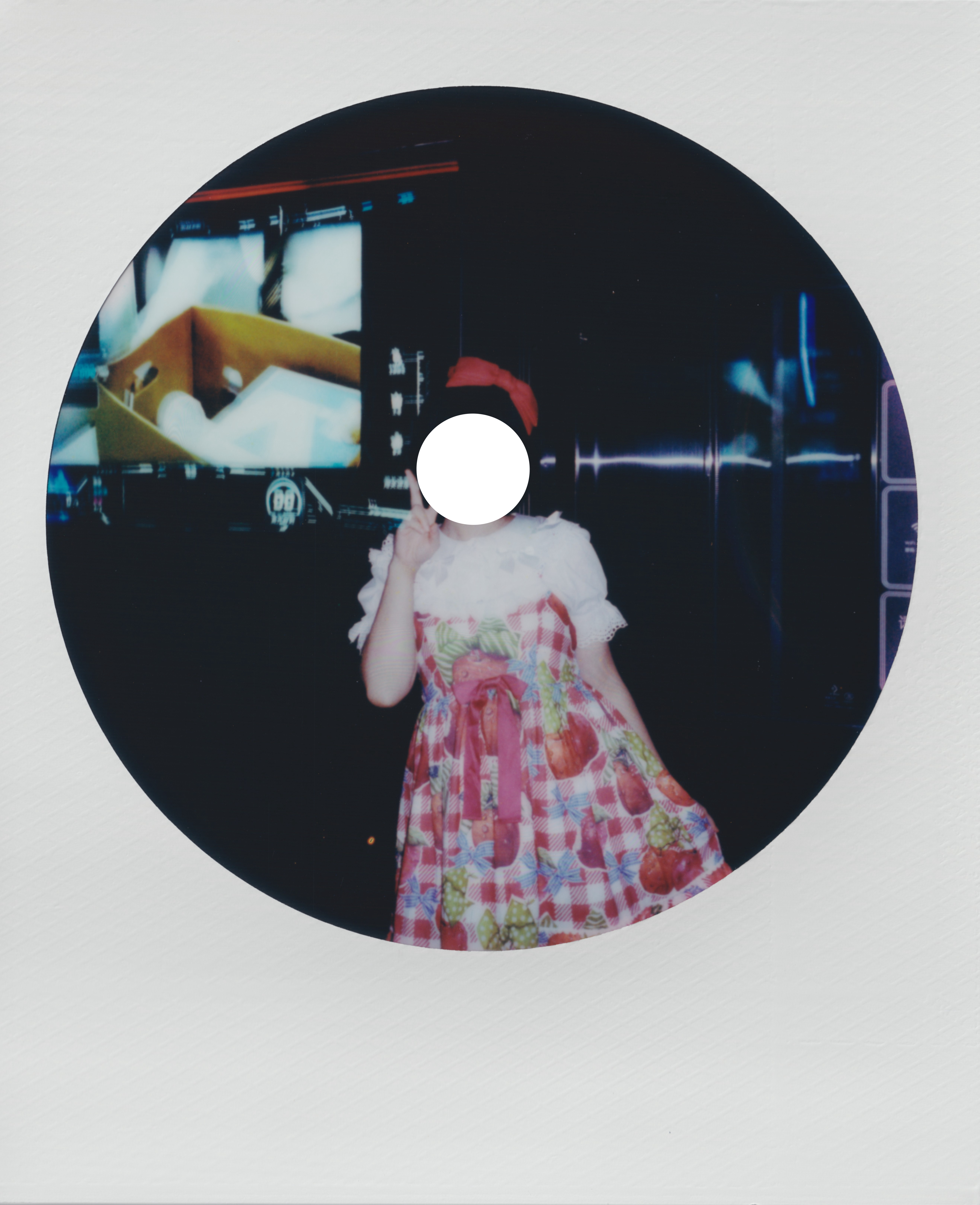 宝丽来（Polaroid）【相纸带电池】拍立得相纸 600一次成像相纸复古胶片 适用NOW/NOW+/I-2/600/Lab/636/2000机型 6021圆框彩色【1包8张】（26年2月） 带电池可 实拍图