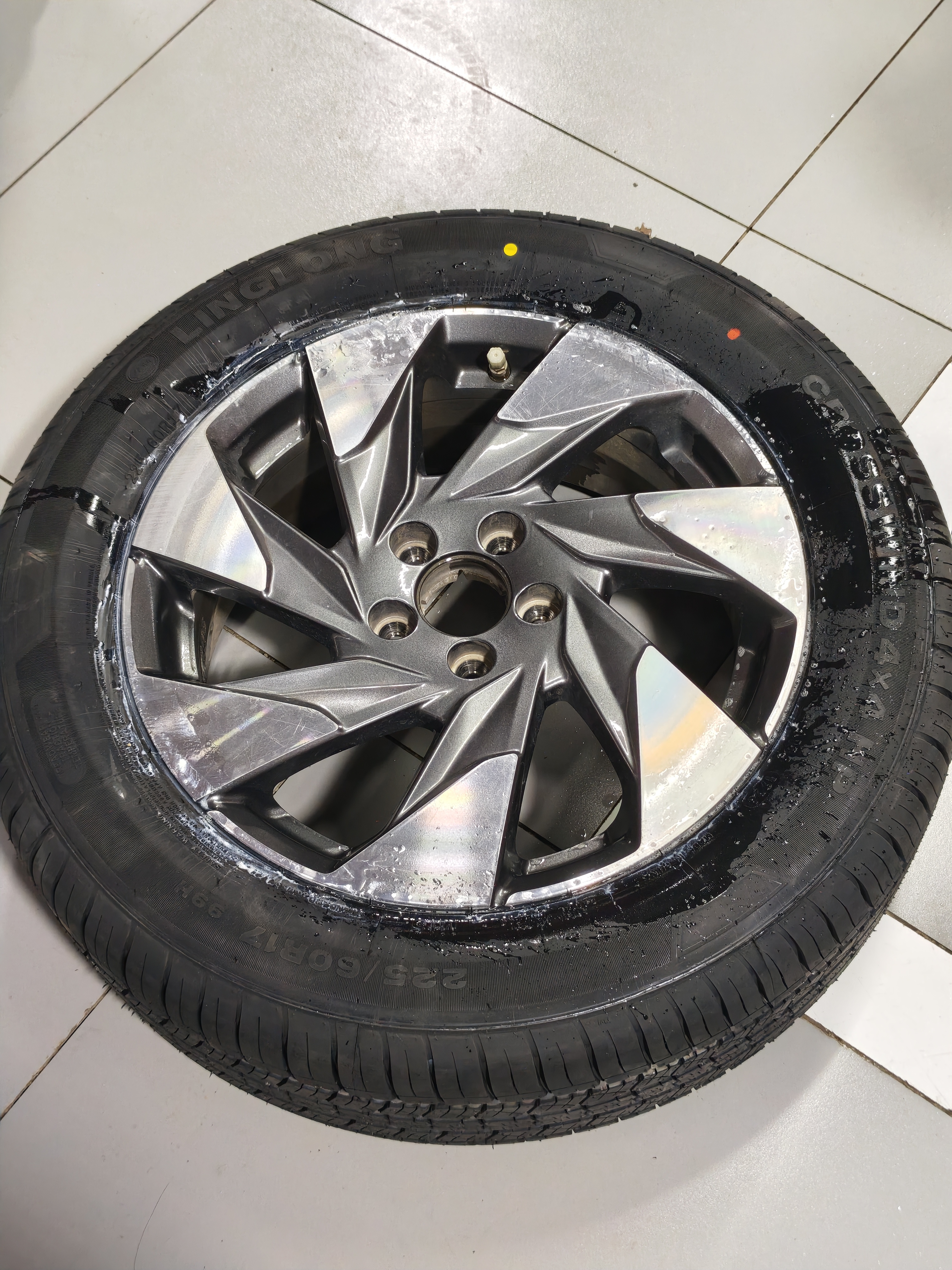 玲珑轮胎汽车轮胎225/60R17 99H 御风Crosswind 4X4 HP 途胜/风光580 实拍图