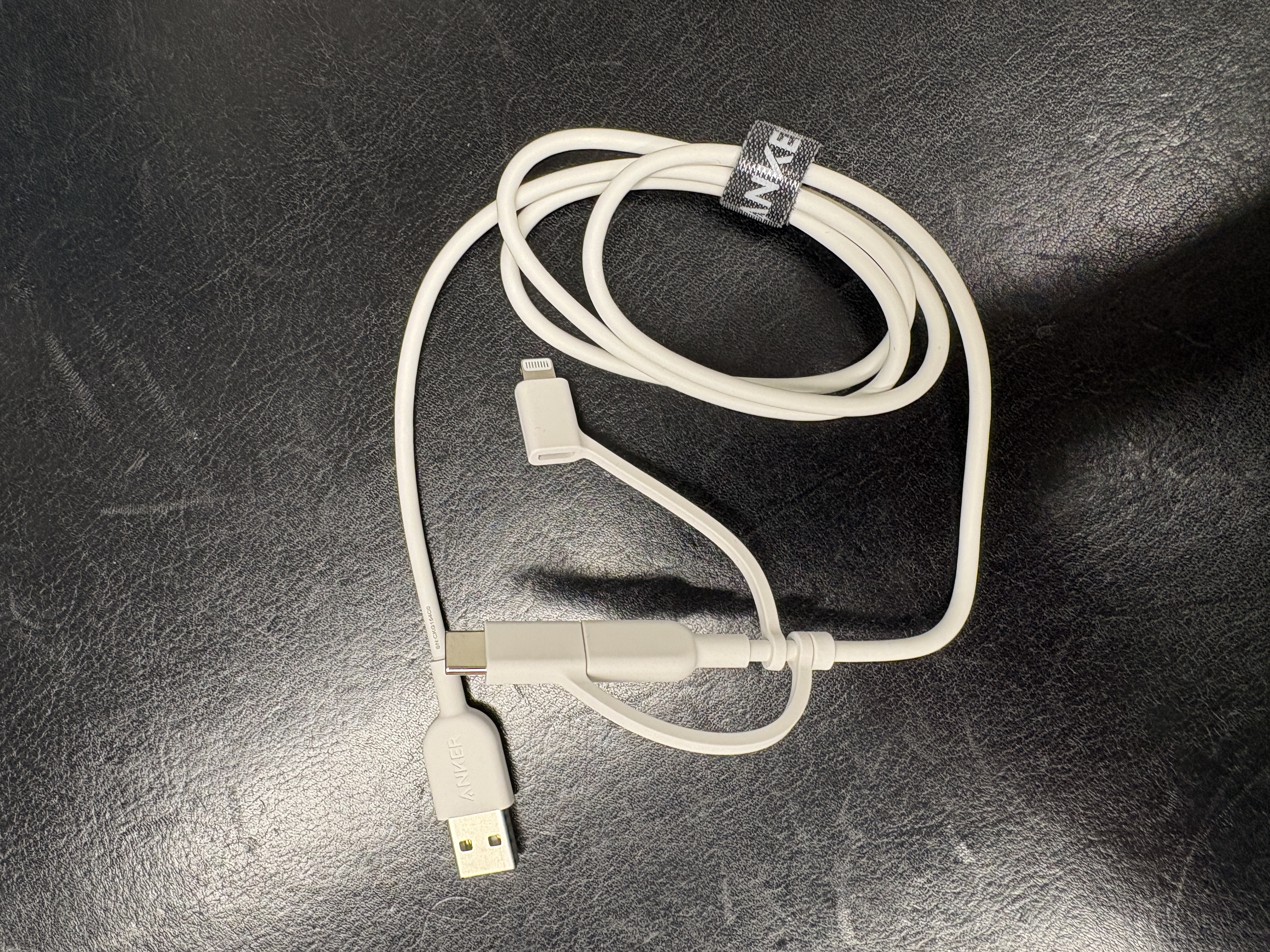 ANKER安克MFi认证三合一苹果Type-C安卓手机充电线一拖三iPhone16/15/14小米华为车载快充数据线 实拍图