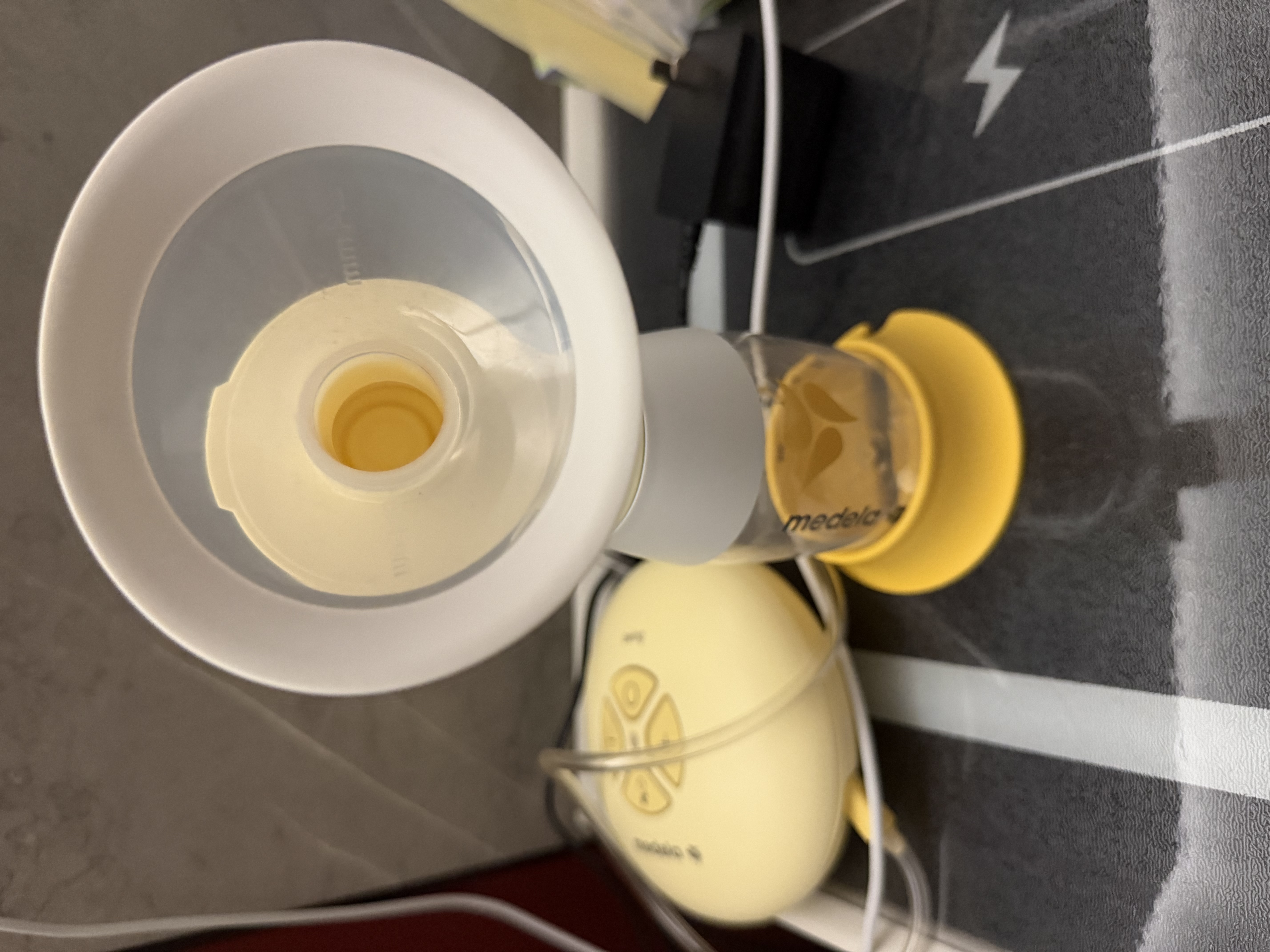 美德乐（Medela）吸奶器电动吸乳器单边防逆流舒适按摩母乳喂养丝韵舒悦版 实拍图