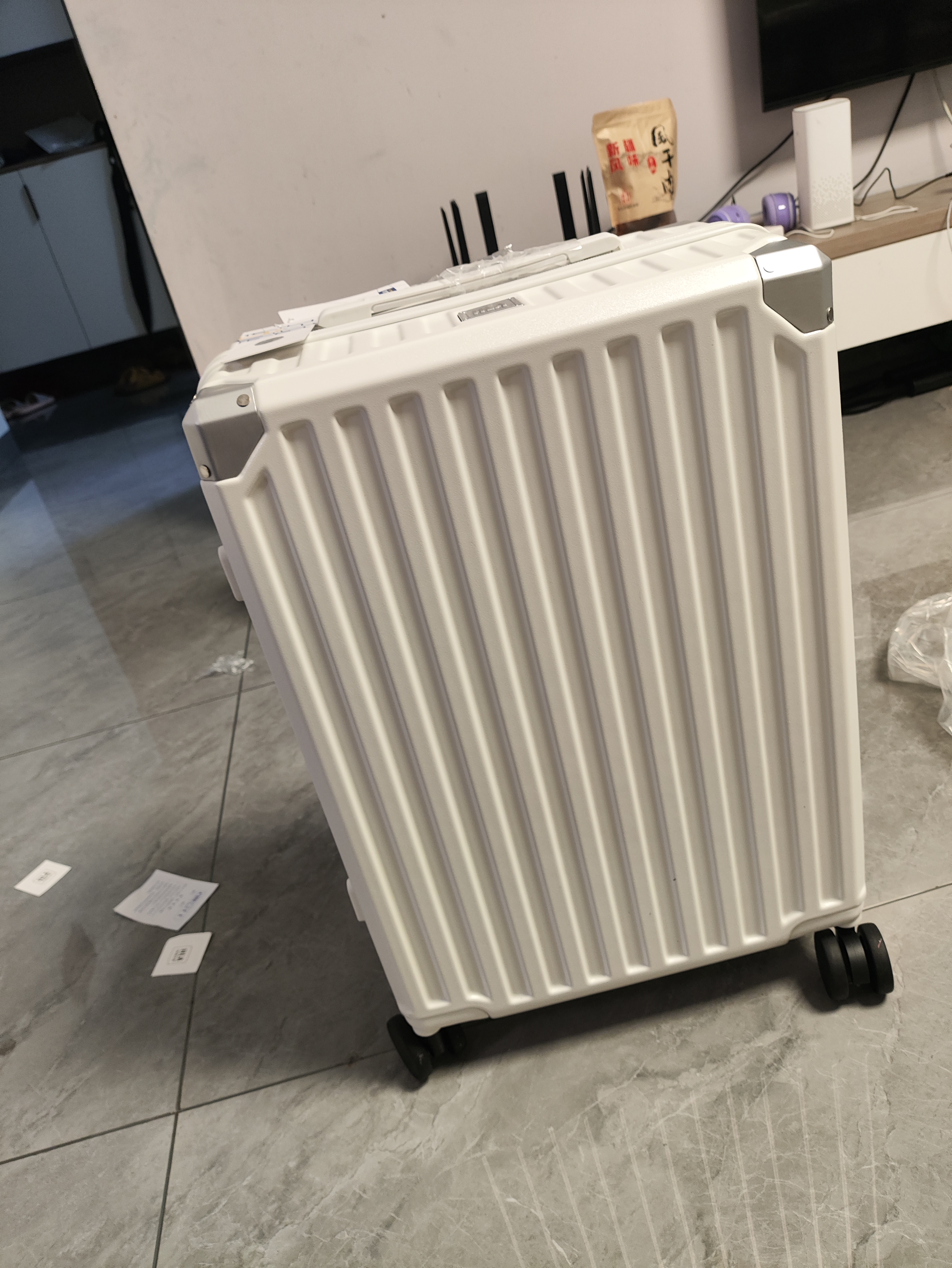 海澜之家（HLA）行李箱男轻便出差托运商务拉杆箱女大容量旅行密码箱象牙白22英寸 实拍图