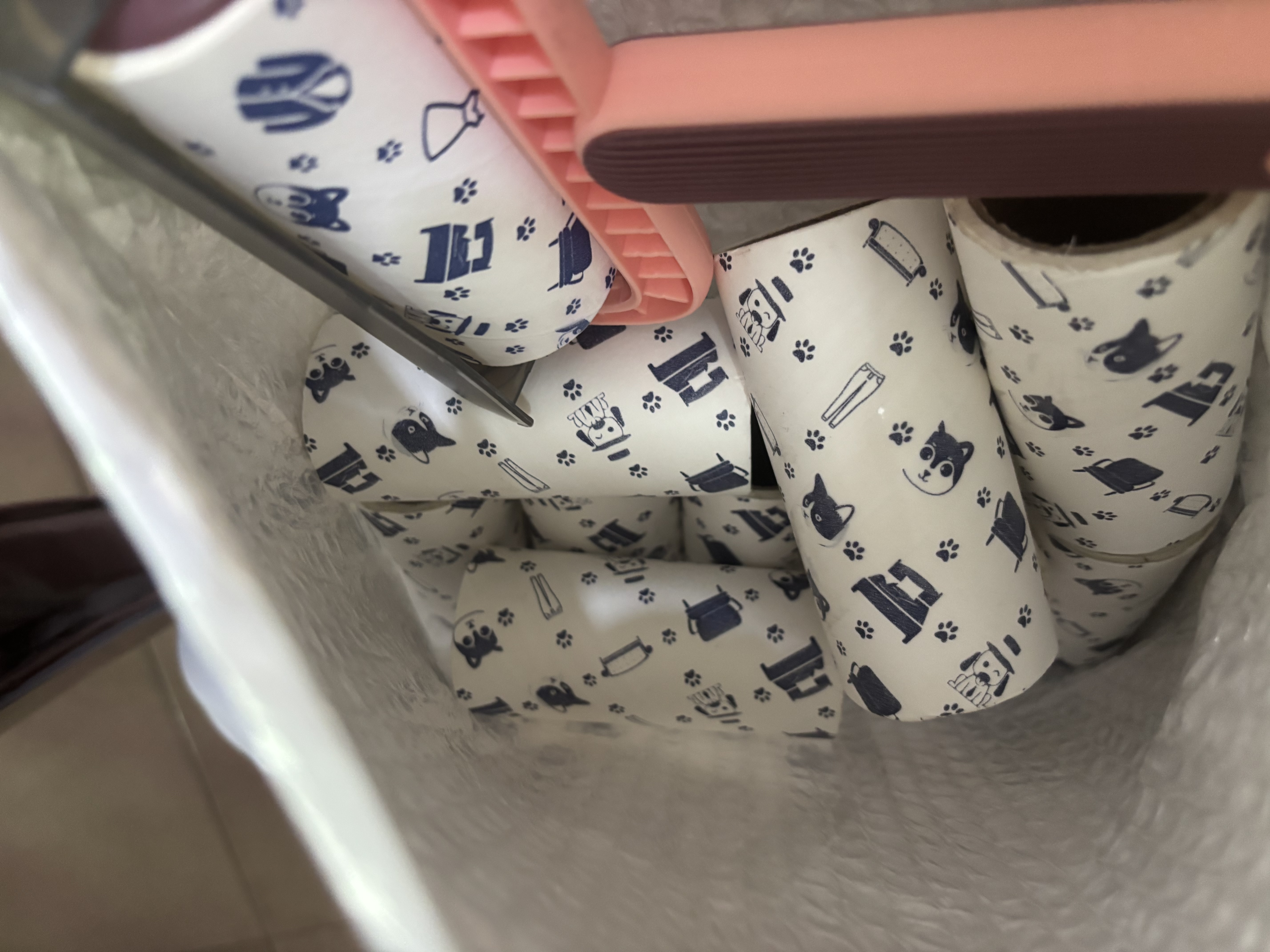 初舍（CHUSHE）粘毛器滚筒10cm10卷600撕吸猫毛神器宠物狗毛地毯沙发清理毡毛刷 实拍图