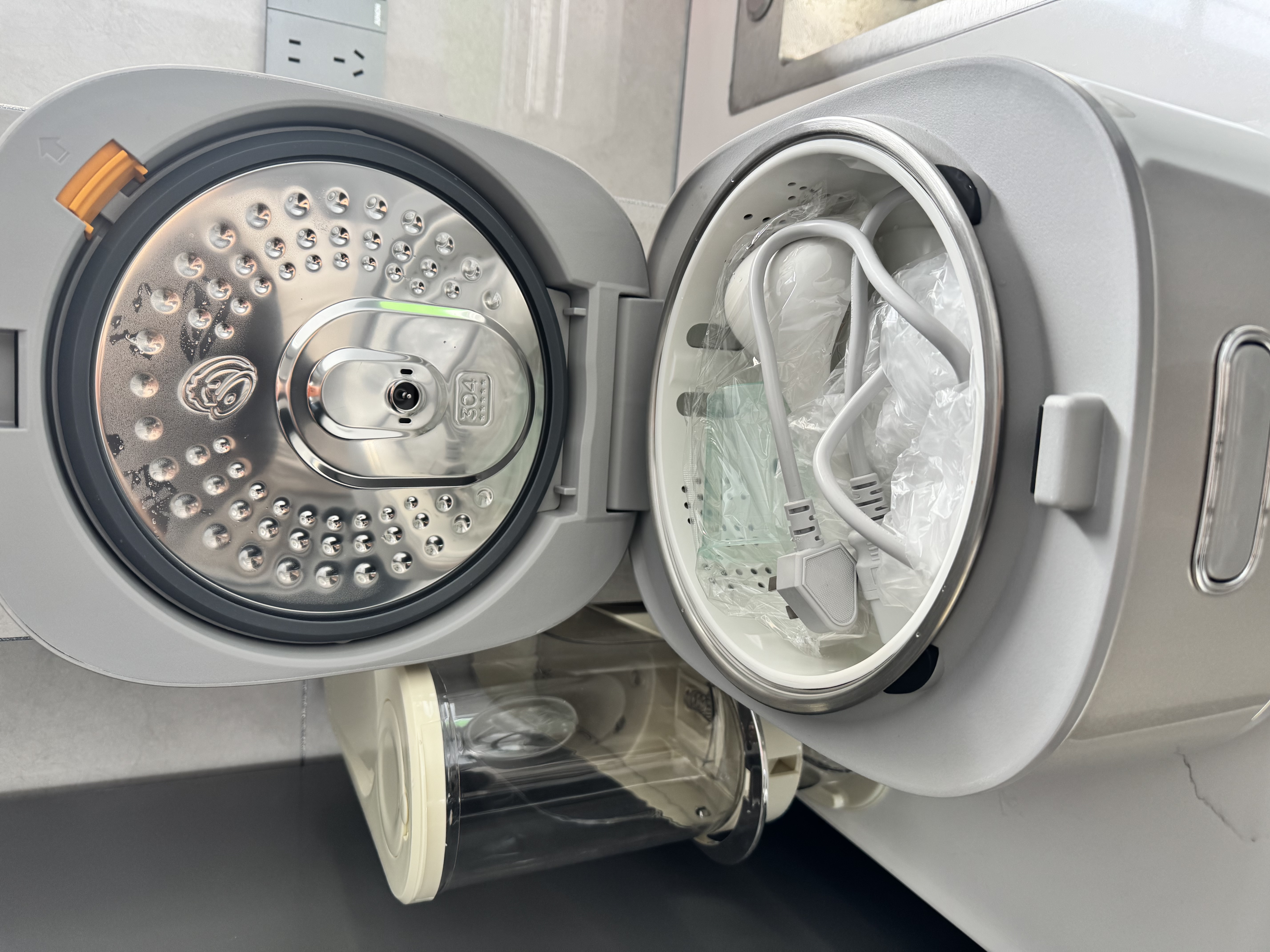 美的（Midea）新升级火旋风IH加热晶钛电饭煲316L0涂层内胆家用4L电饭锅4-5人多功能智能电饭煲MB-HC4072T 实拍图