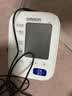 欧姆龙（OMRON）上臂式电子血压计血压仪家用 语音播报 大屏显示U725A 实拍图