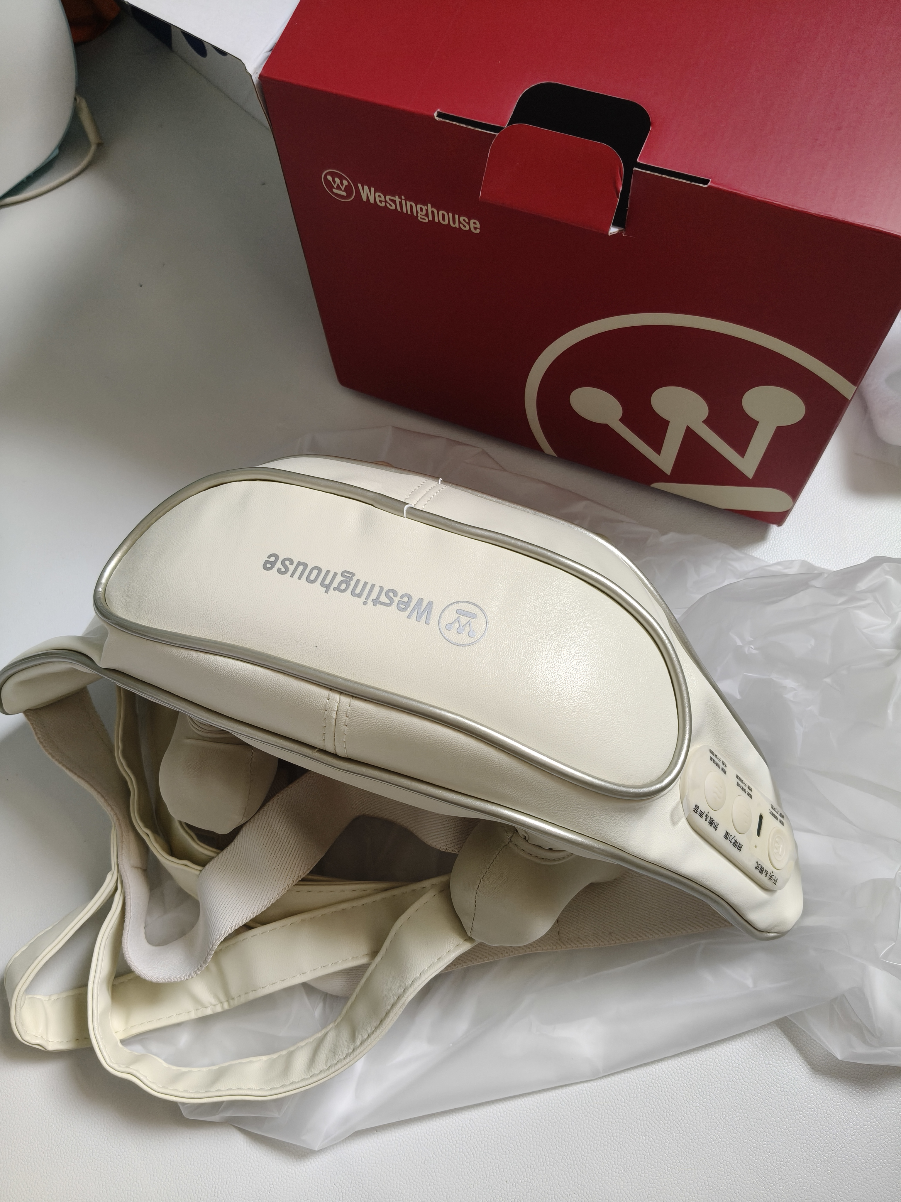 西屋（Westinghouse）美国西屋UK6S揉捶按摩仪颈椎按摩器肩颈腰背按摩仪按摩披肩热敷送家人生日礼物可可白 实拍图