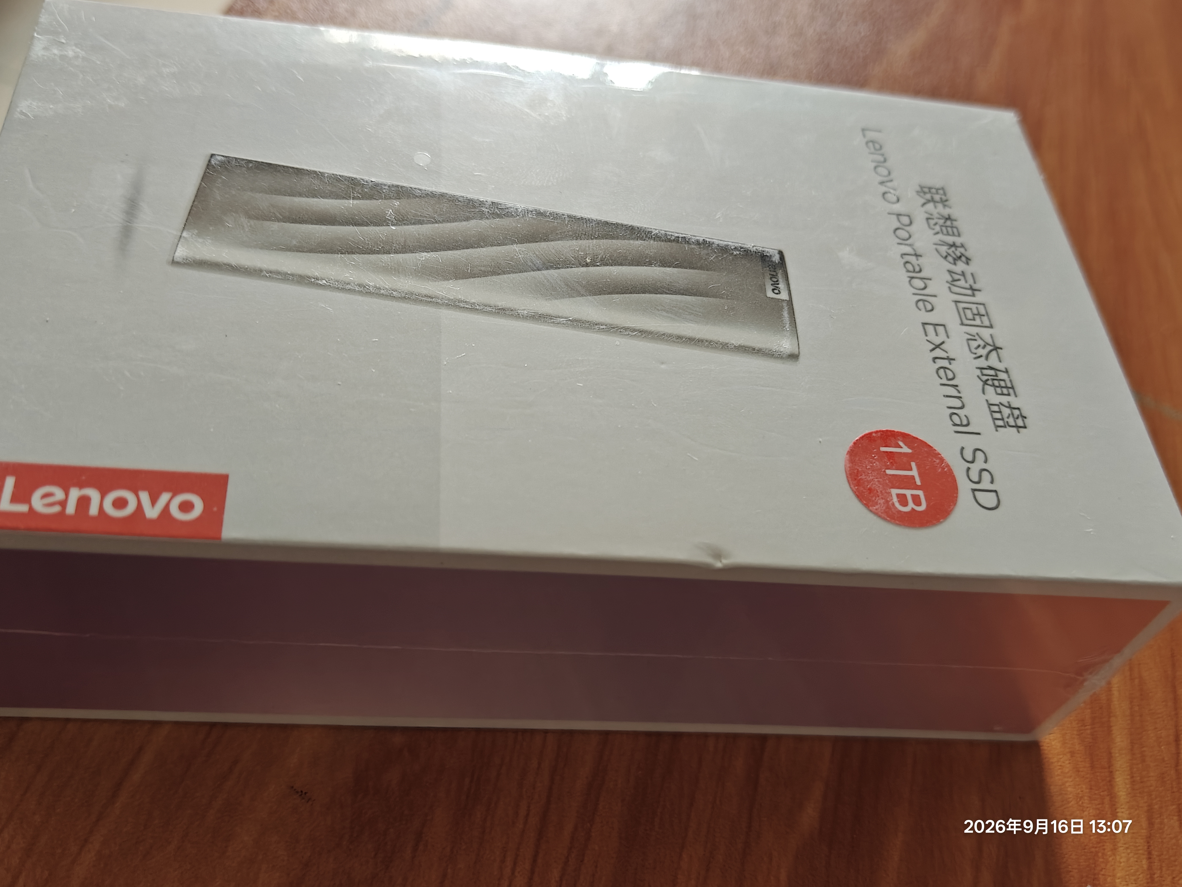 联想(Lenovo)1TB Nvme1000MB/s移动固态硬盘（PSSD）PS9 Type-C USB3.2 双接口手机直连笔记本电脑外接 实拍图