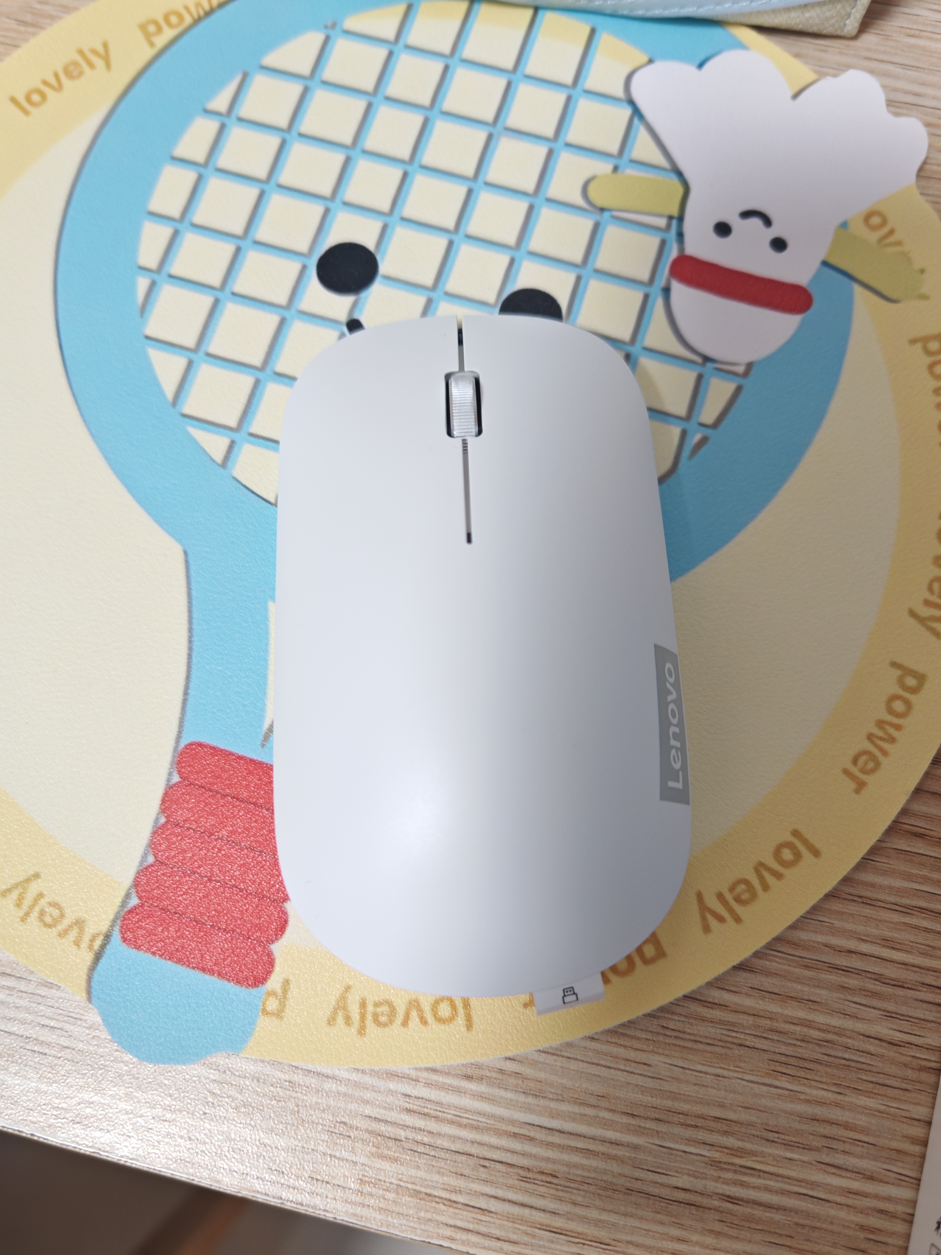 联想（Lenovo）无线蓝牙鼠标充电鼠标轻音鼠标 Air Handle充电版轻音双模鼠标 便携办公鼠标 白 实拍图
