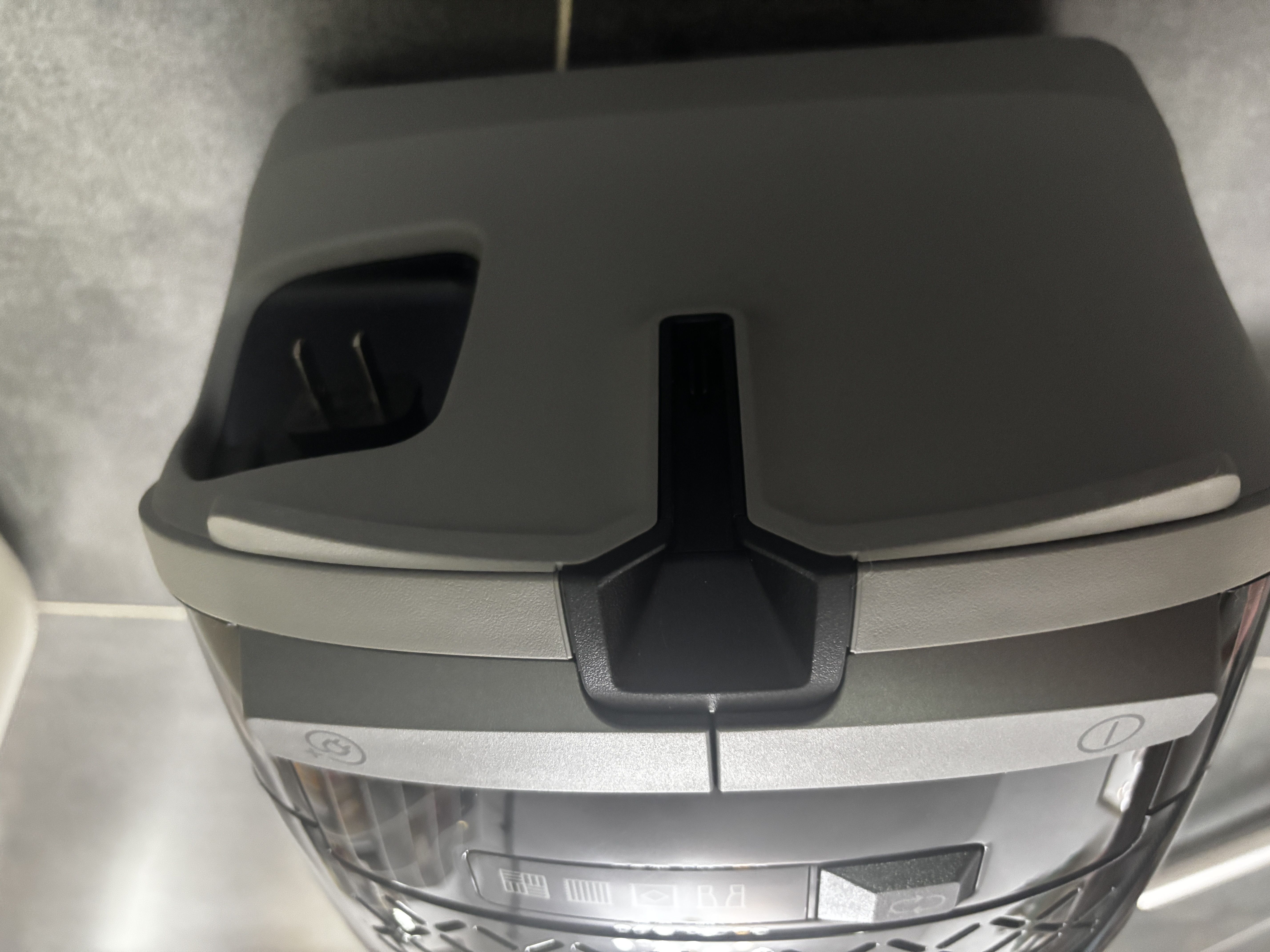 美诺（Miele）欧洲原装进口家用卧式吸尘器大功率超强吸力宠物家庭适用吸猫毛【政府补贴】以旧换新 M1 Cat & Dog曜石黑 实拍图