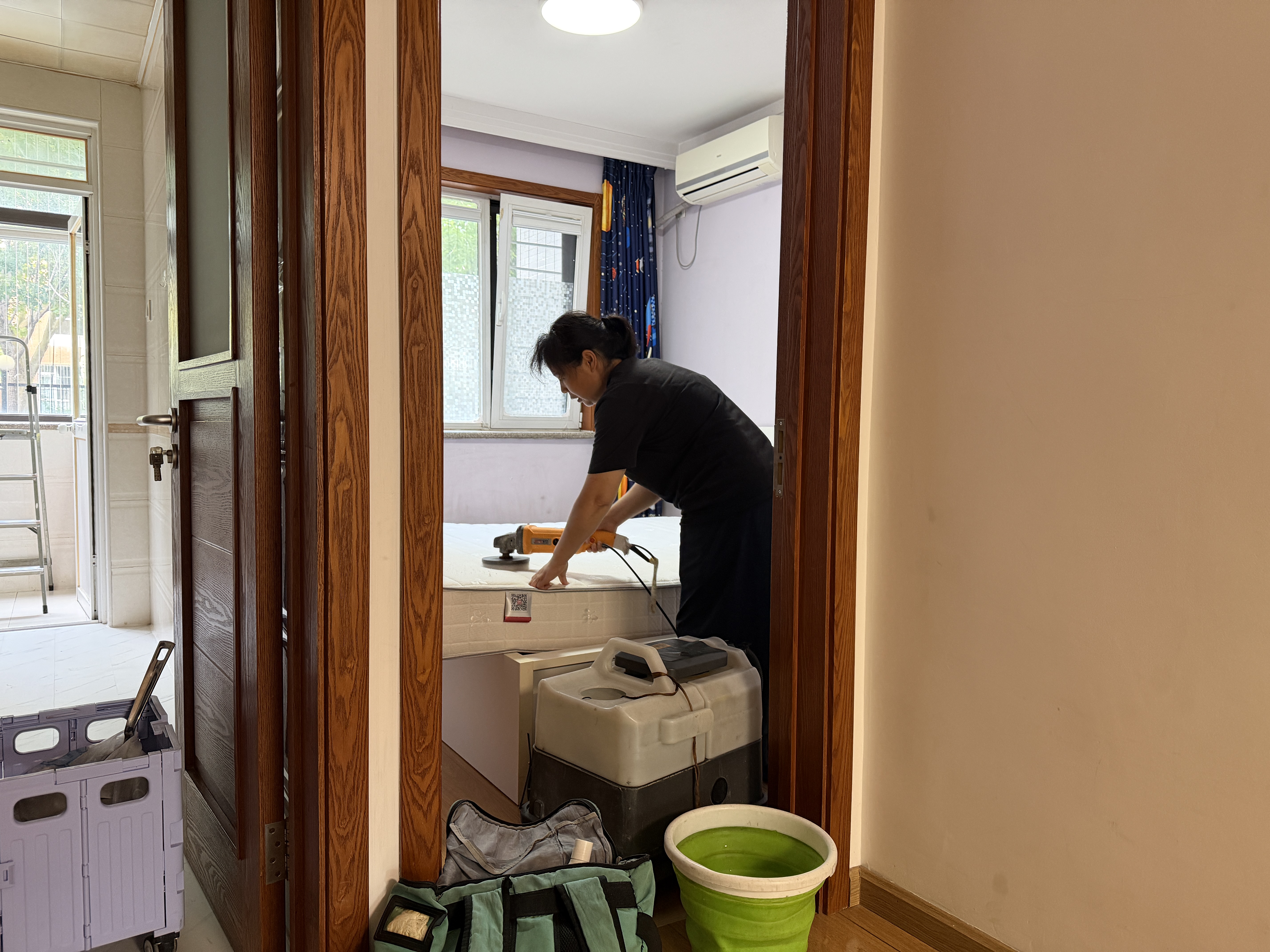 床垫清洗床垫去污杀菌消毒除螨除异味席梦思蒸汽清洗上门清洗服务 双面清洗 1.8米床垫 实拍图