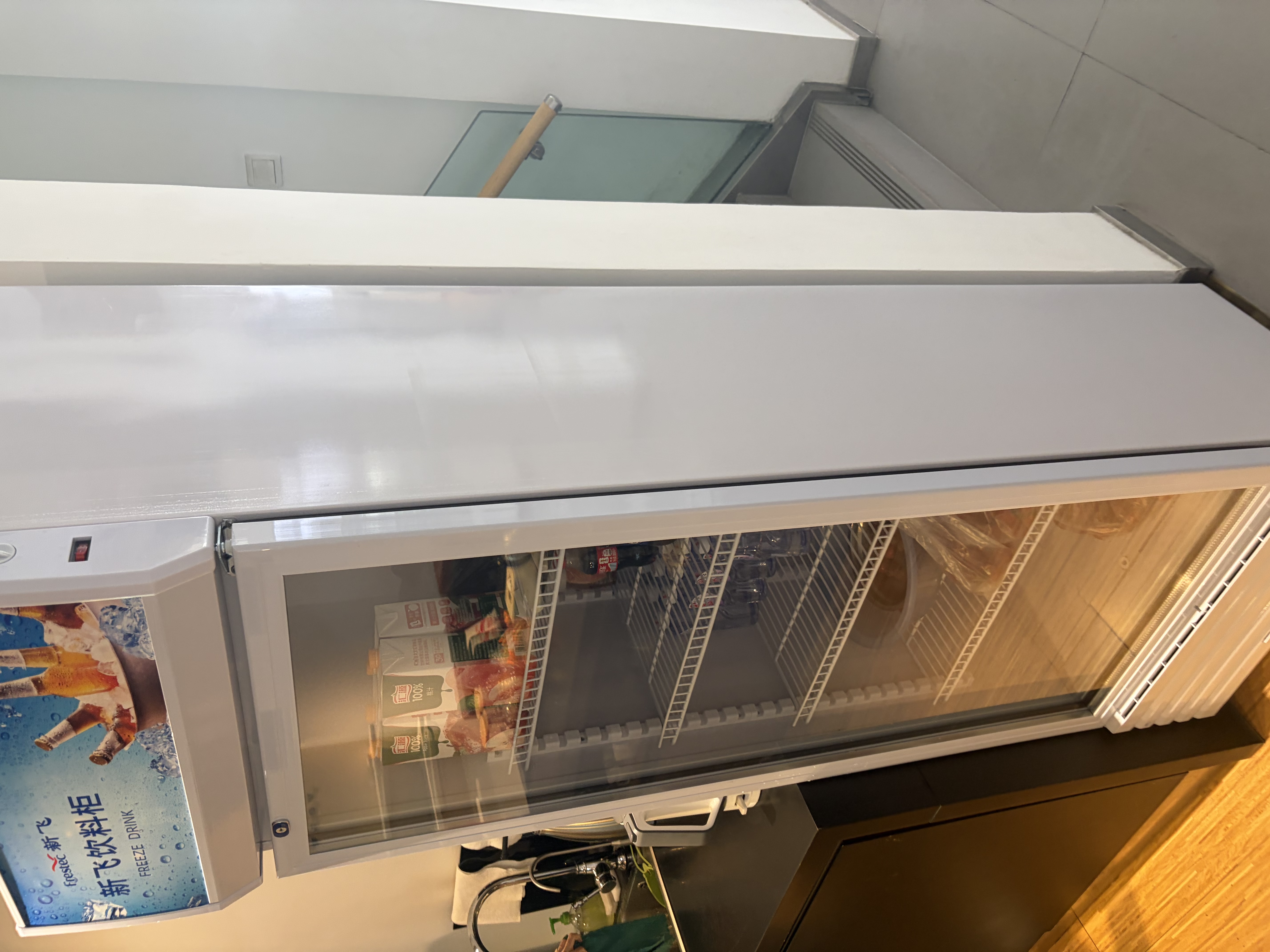 新飞 （Frestec）展示柜冷藏保鲜柜酒水饮料冰柜双开门冷藏柜酒店冷藏保鲜柜超市直冷玻璃门风冷无霜冰箱立式冷柜 单门蓝白288L【风冷减霜】5层 实拍图