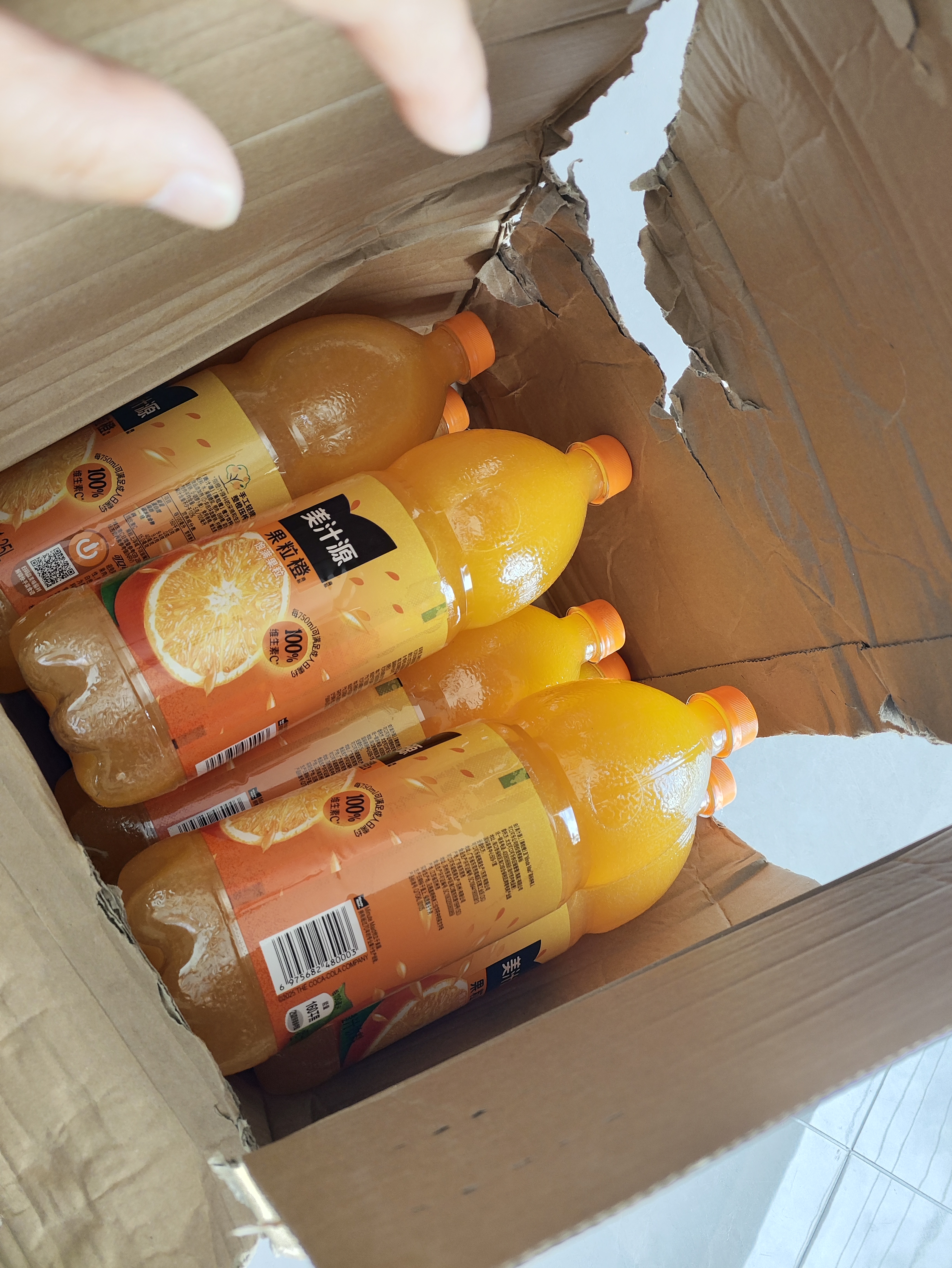 可口可乐（Coca-Cola）  汽水碳酸饮料1.25L 大瓶可乐雪碧果粒橙 碳酸果汁饮料家庭年货 可乐+雪碧+果粒橙1.25L【12瓶】 实拍图