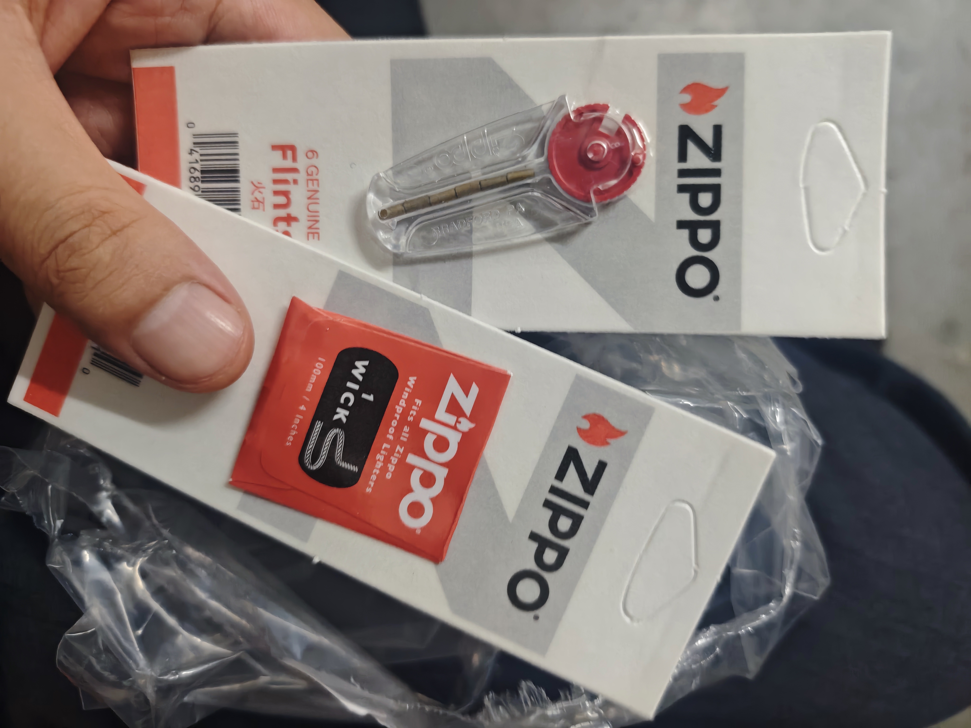 ZIPPO之宝配件耗材 半年口粮 打火机油 小油*2+火石*1+棉线*1 实拍图