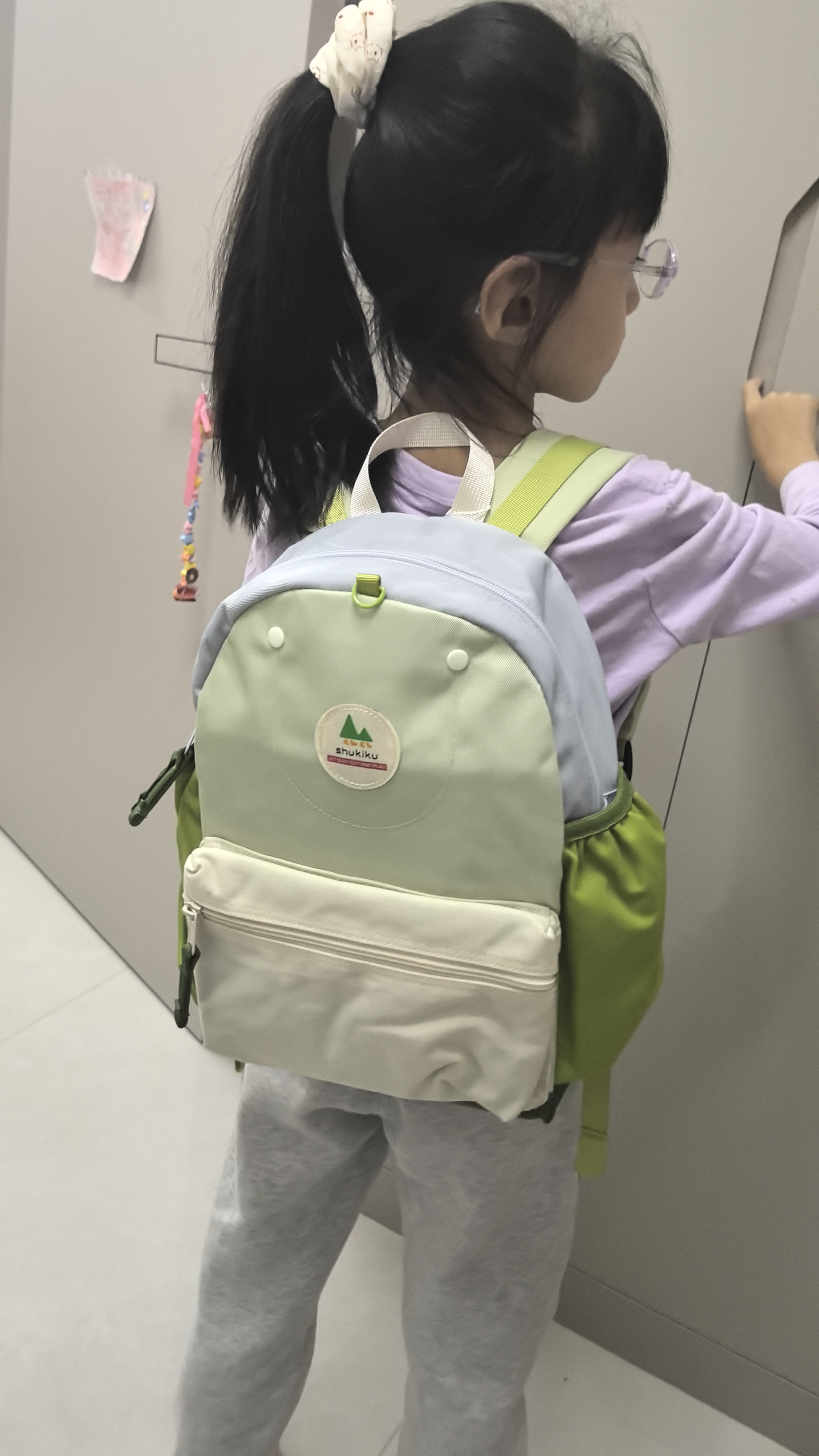 SHUKIKU儿童书包1-3年级小学生超轻防泼水透气背包户外旅游 绿豆薄荷M码 实拍图