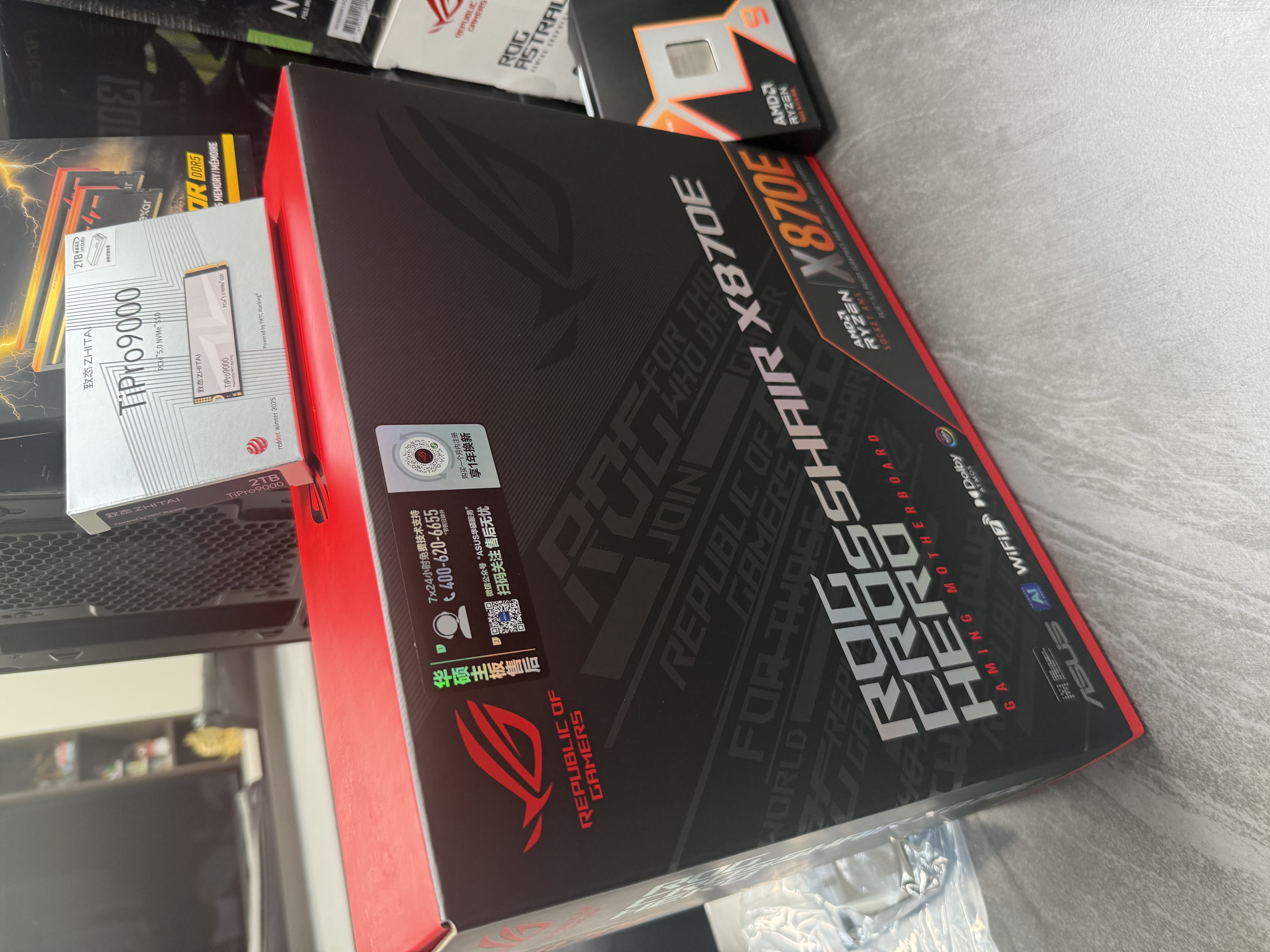 ROG CROSSHAIR X870E HERO主板+AMD 锐龙9 9950X3D CPU  主板+CPU套装 实拍图