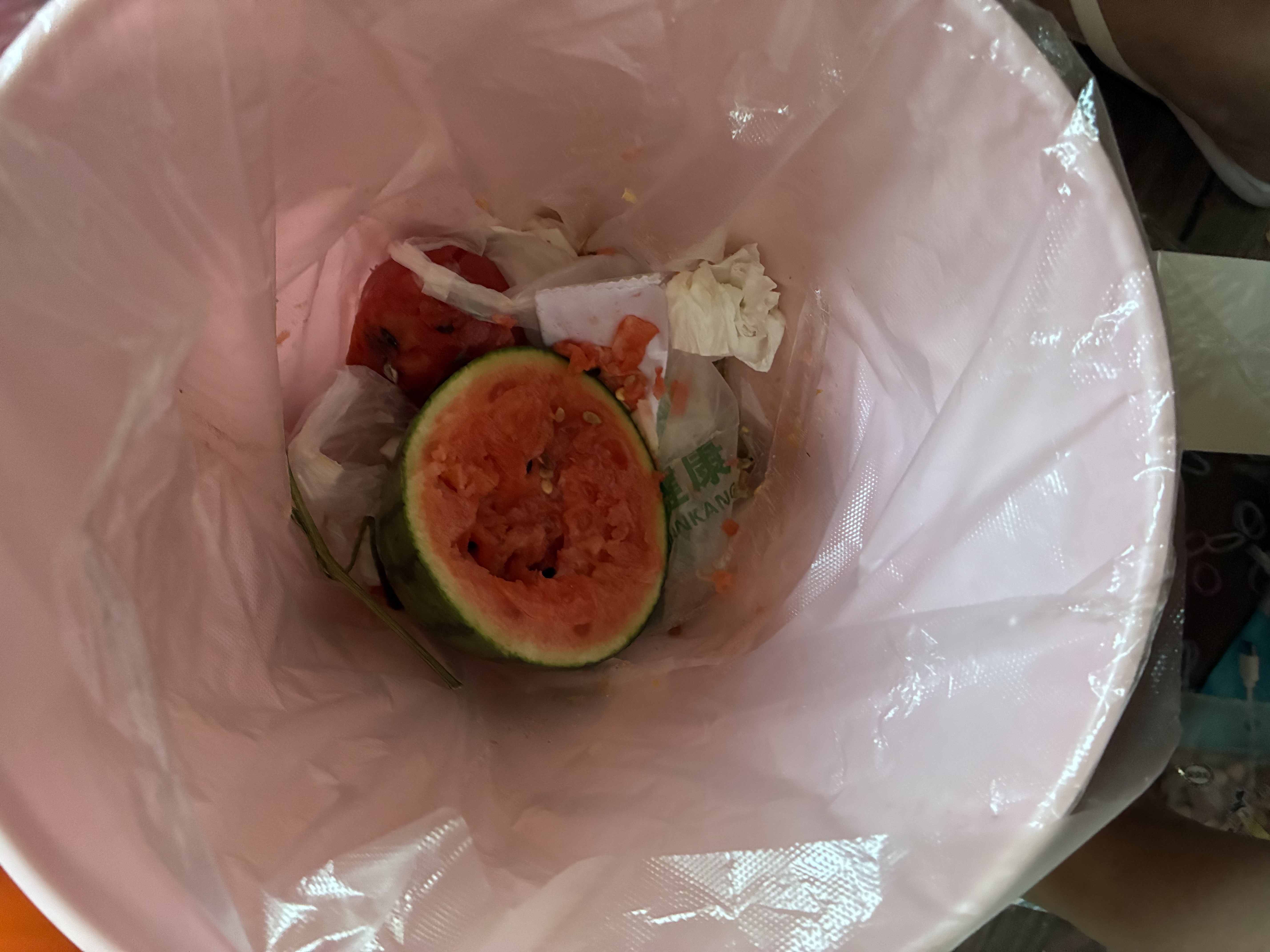 手剥皮小西瓜2K小糖丸西瓜新鲜水果薄皮西瓜脆甜手撕红肉甜瓜整箱 小糖丸2-3斤(1-2粒) 实拍图
