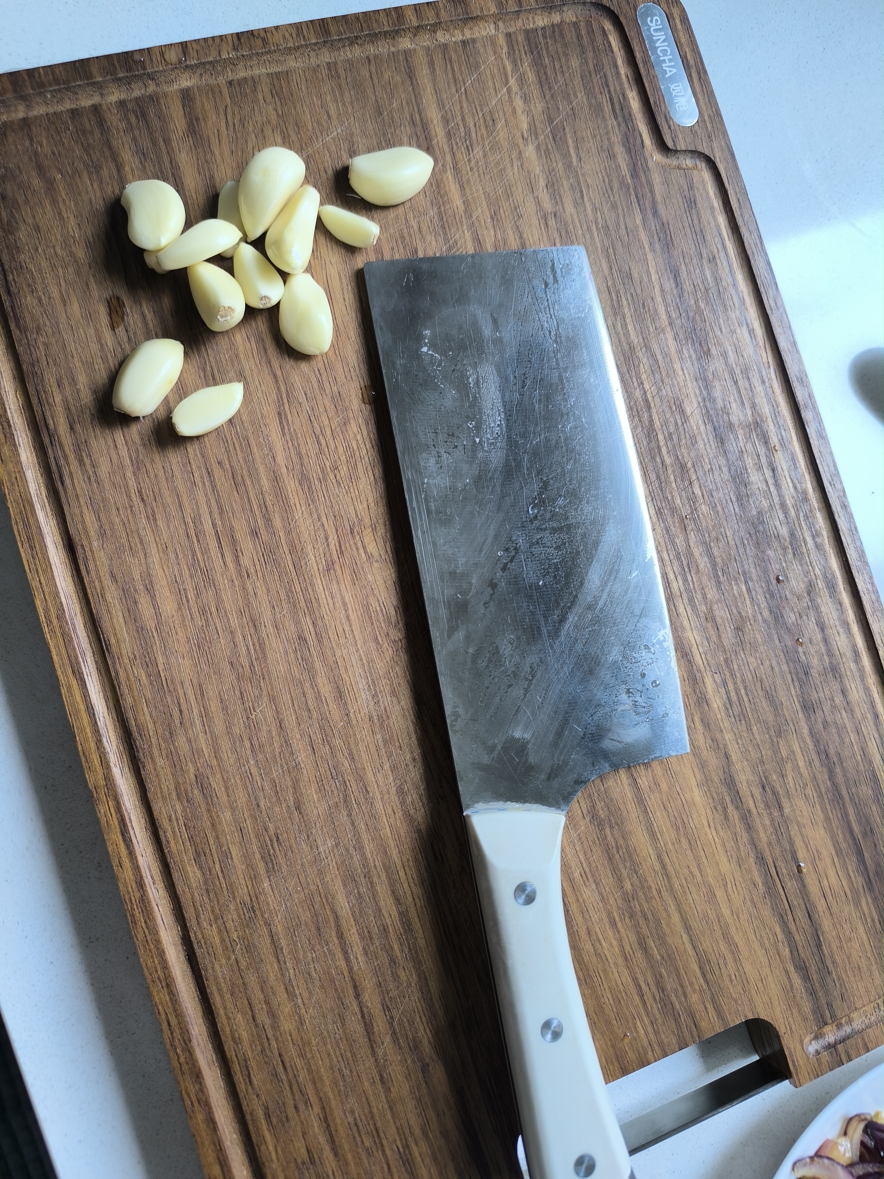 双枪（Suncha）硅晶黑金檀整木切菜案板 家用食品级抗菌防霉实木砧板40*28*2.5cm 实拍图