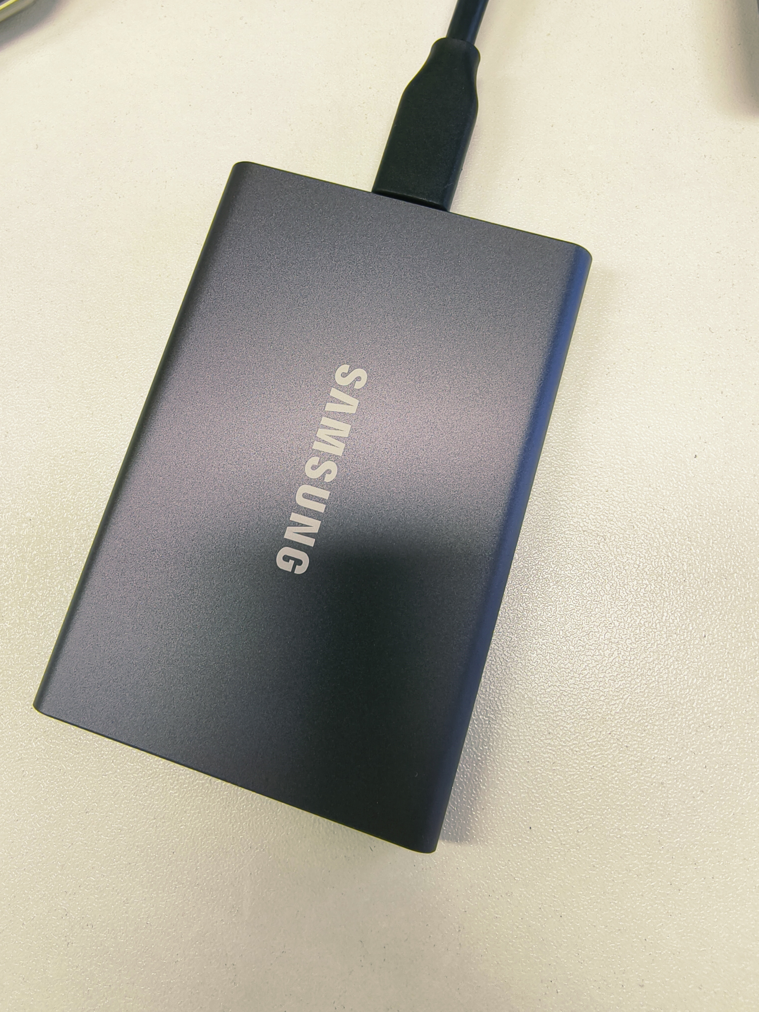三星（SAMSUNG）1TB Type-c USB 3.2 移动固态硬盘（PSSD） T7 灰色 NVMe读速1050MB/s 手机直连 Mac mini外接 实拍图