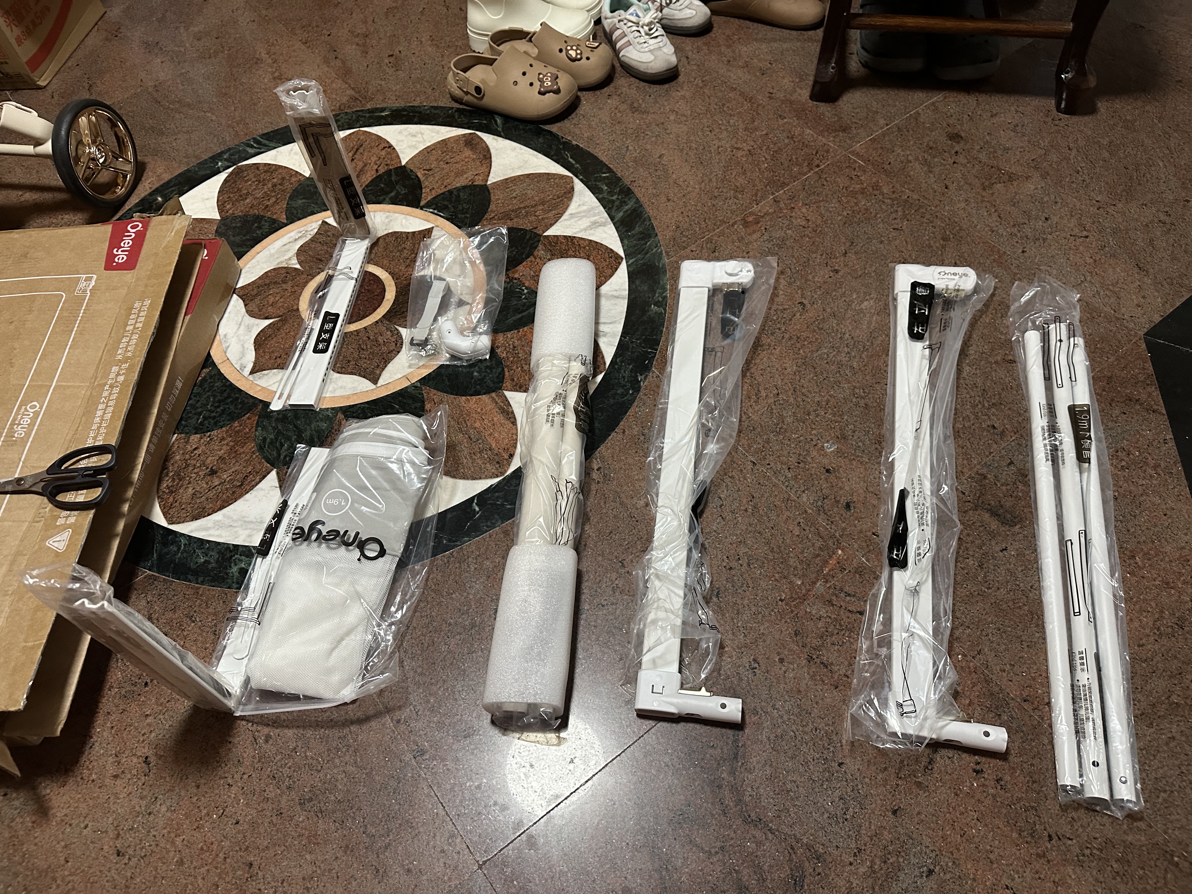 丸丫K2床围栏婴儿宝宝防摔床护栏床边防掉床挡板防护栏1.5米简灰一面 实拍图