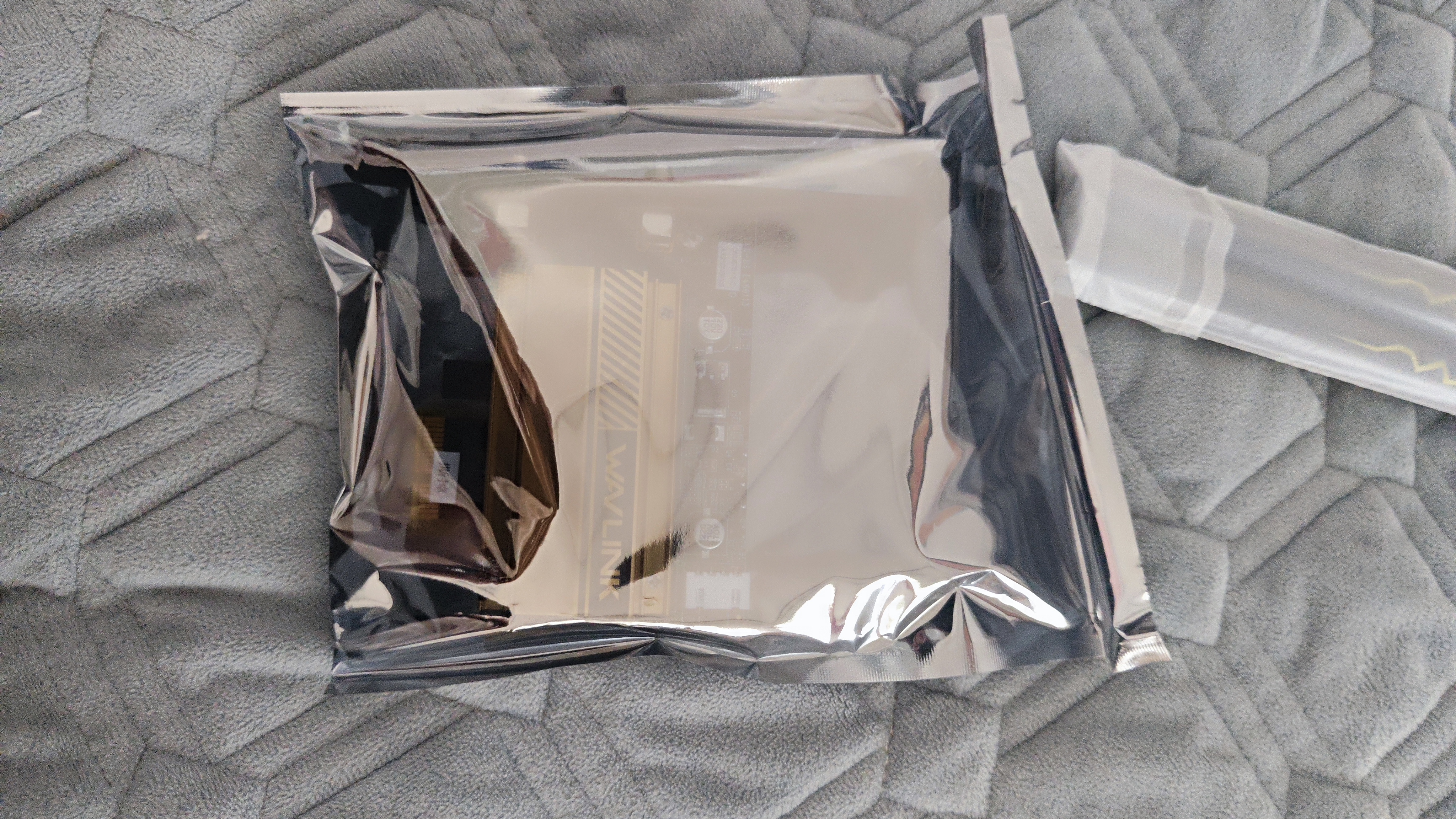 睿因（Wavlink）AX210无线网卡Intel千兆5G高速电竞游戏WiFi6台式机专用内置PCI-E网卡wifi接收器蓝牙5.3 675X3-C 实拍图