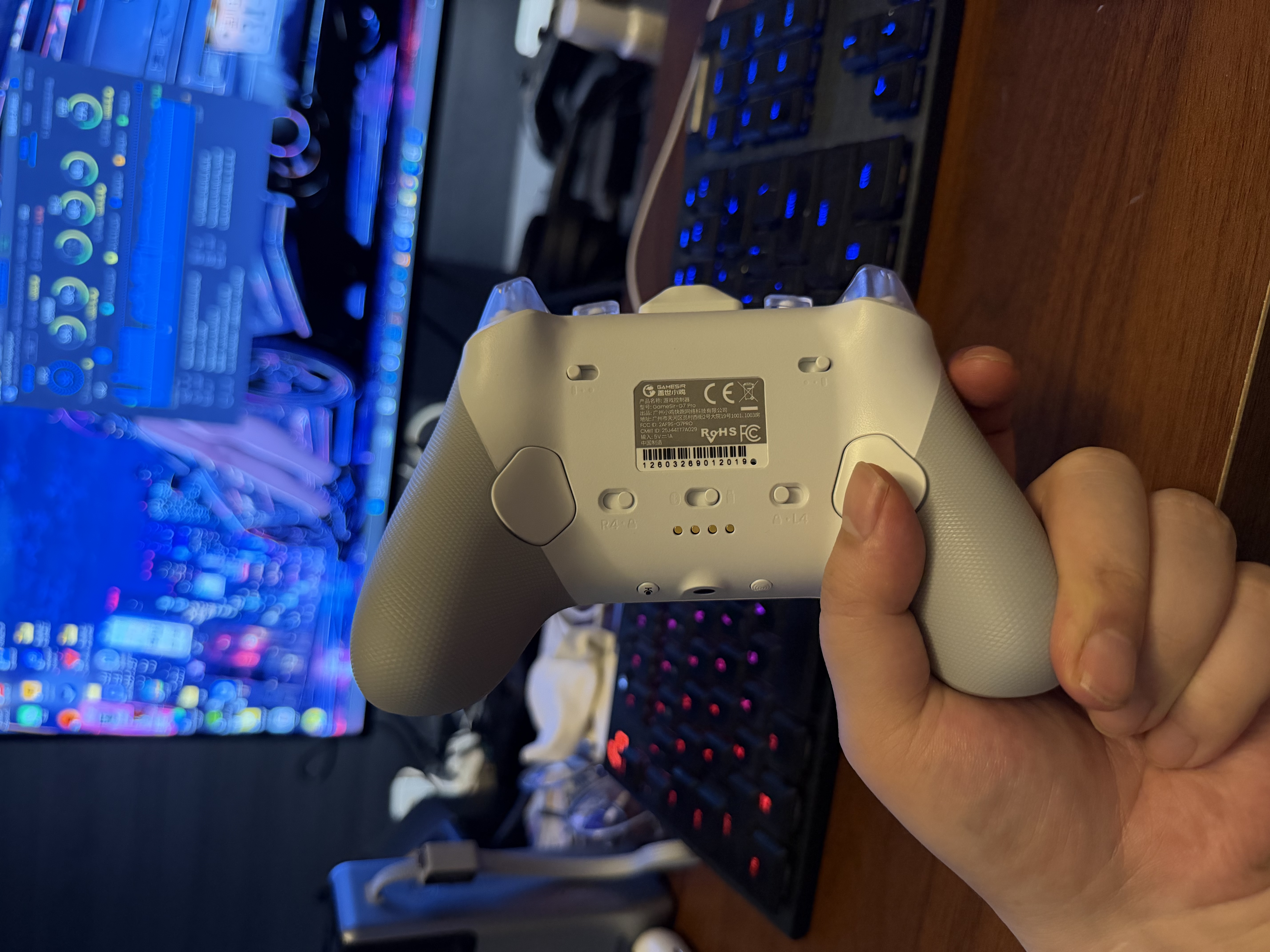 盖世小鸡G7 Pro微软Xbox授权精英游戏手柄天王星影之刃零 原生扳机震动蓝牙PC电脑无线Steam安卓手机series 实拍图