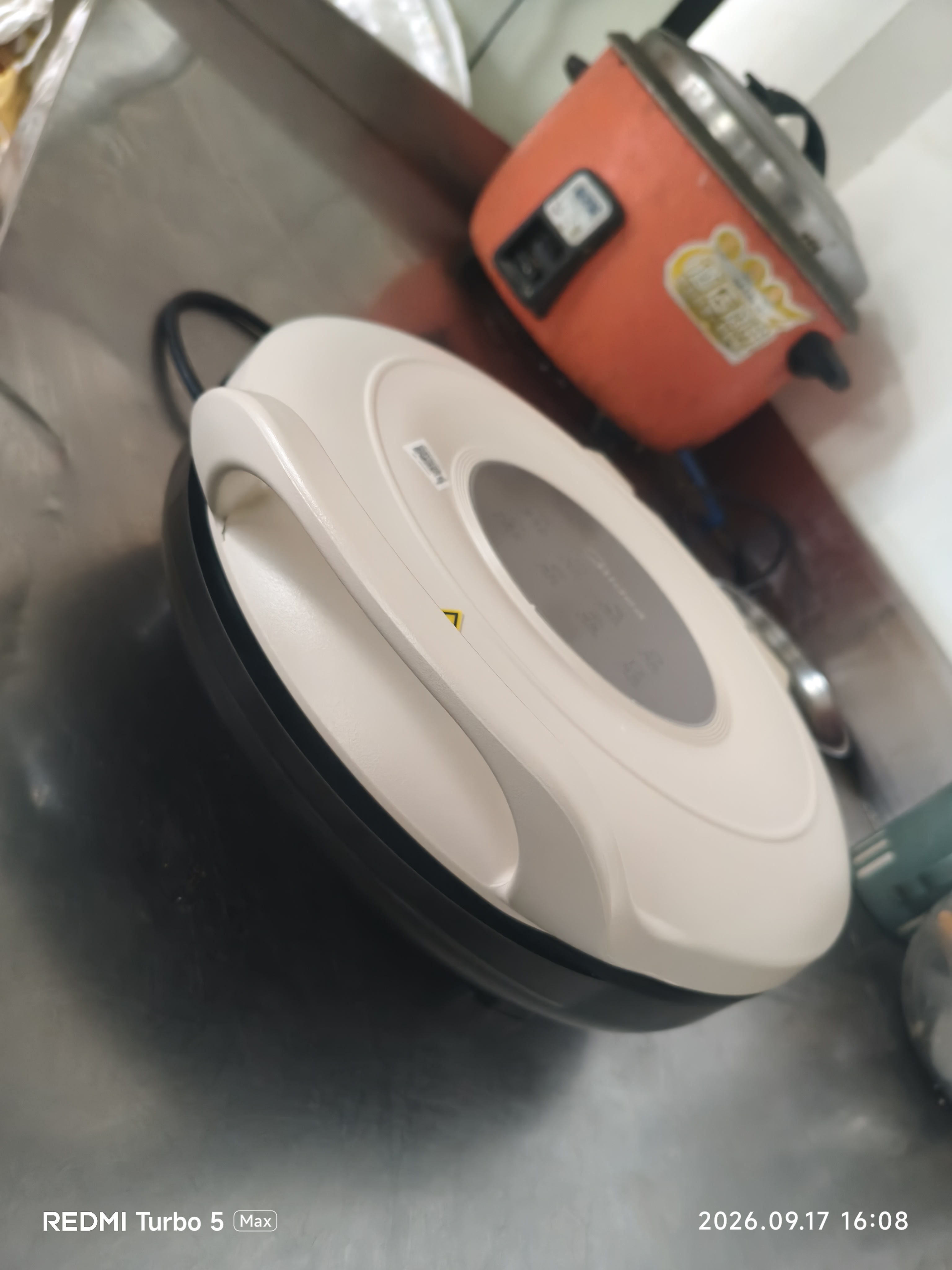 美的（Midea）电饼铛家用 双面加热 煎烤机烙饼锅早餐机 煎饼锅薄饼机 34cm大尺寸加大加深 烤肉锅电饼档JKE3453 实拍图