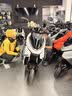 ZEEHO极核AE4 SE高性能电摩电动摩托车通勤代步外卖大踏板空间长续航铅酸智能电动车 AE4 SE铅酸72V23AH【到店选色】 实拍图