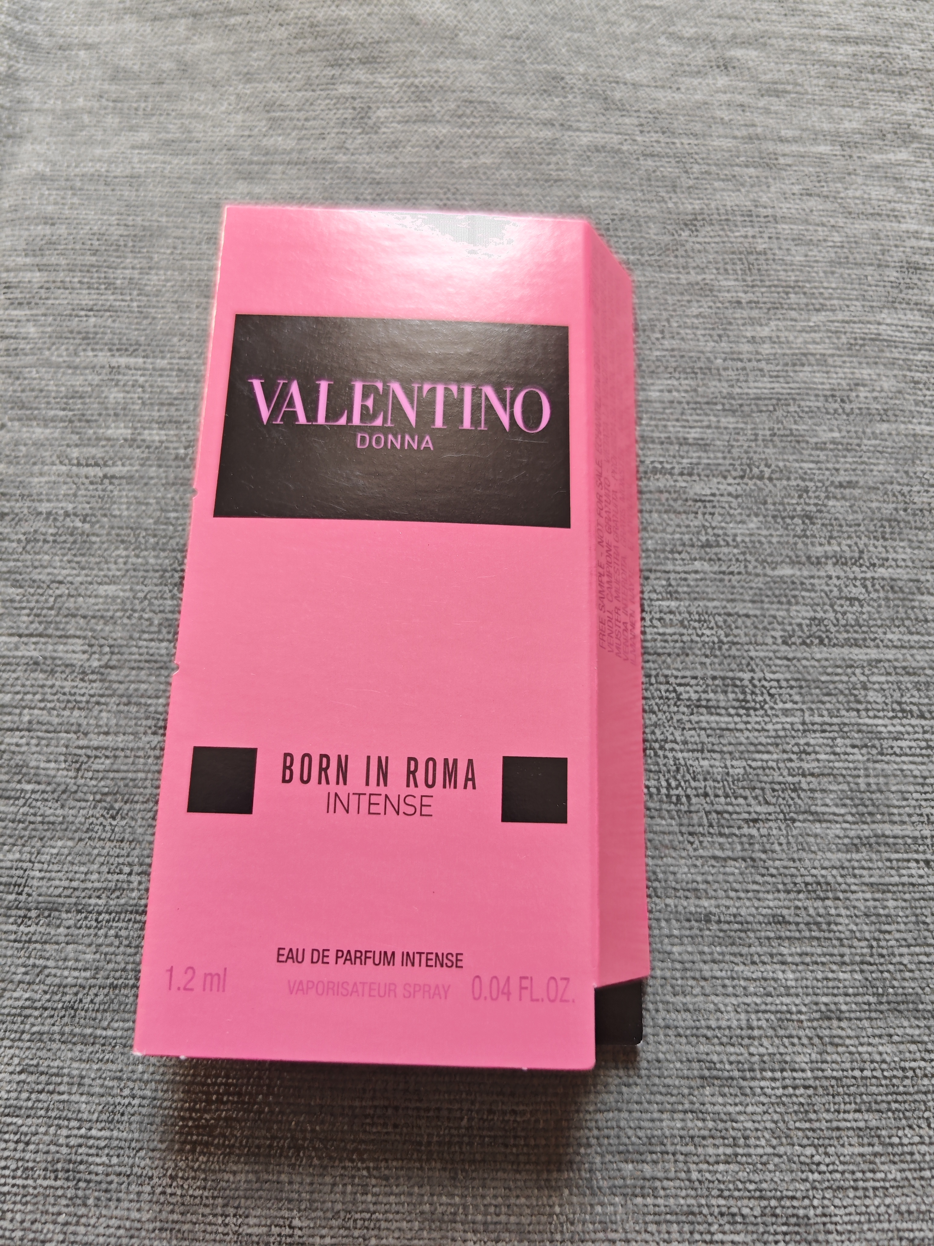 华伦天奴【返10元券】朋克甜心香水1.2ml 试用装七夕礼物 实拍图