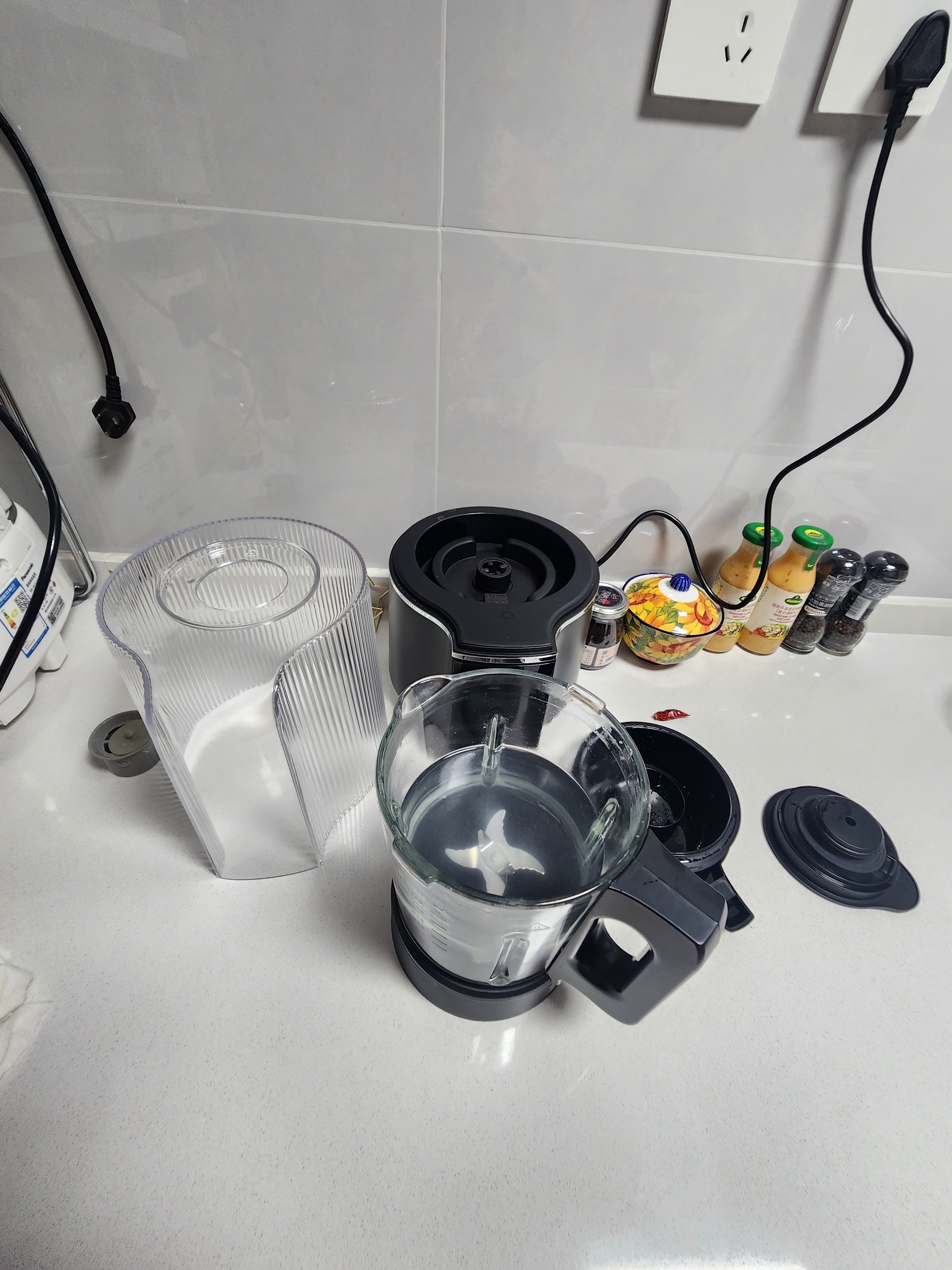 松下（Panasonic）轻音全自动破壁机家用加热豆浆机 多功能榨汁料理机一体 五谷杂粮 陶瓷涂层不粘底盘 MX-H6201 实拍图