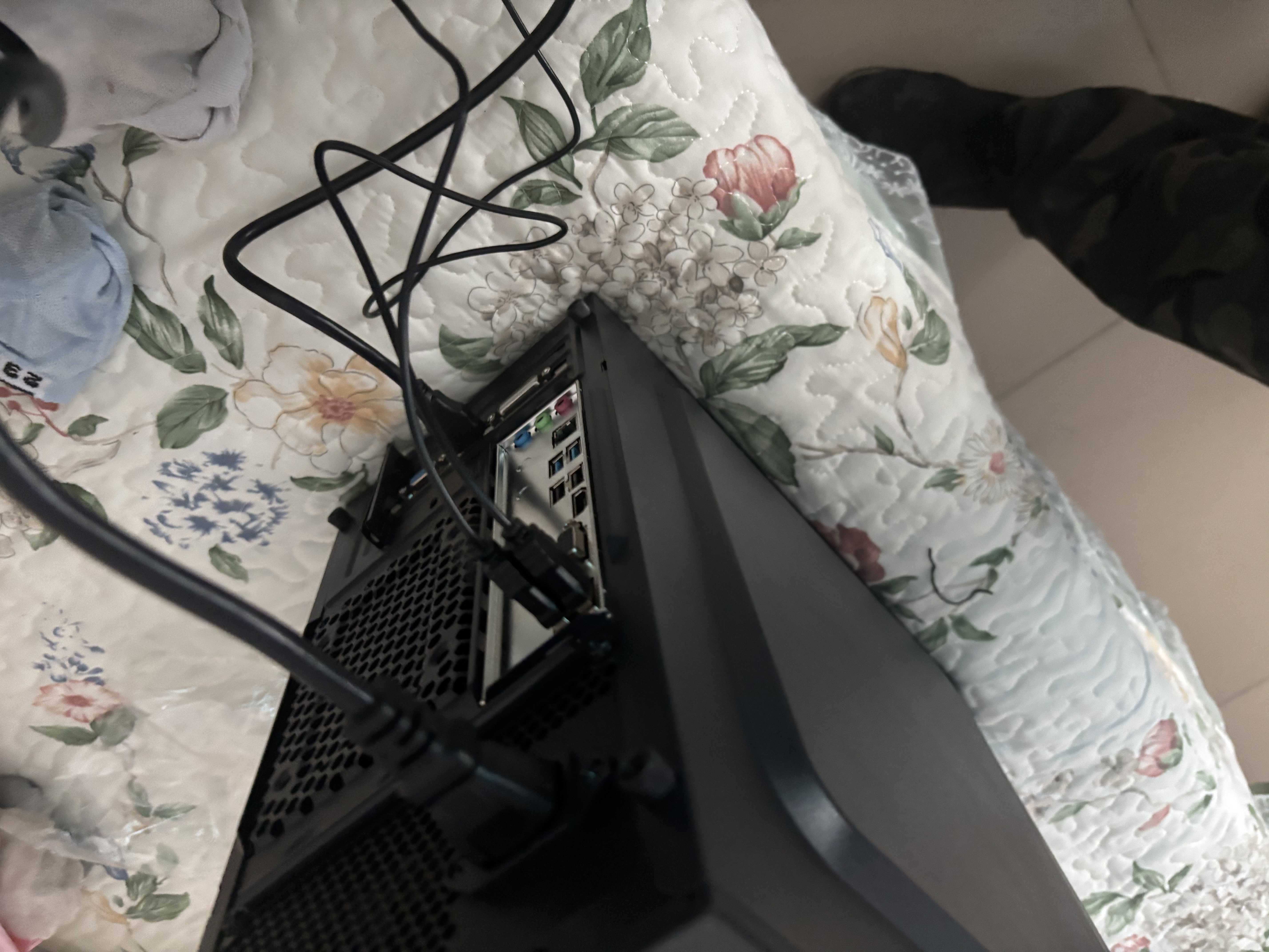 华硕（ASUS）【英特尔14代酷睿i7】台式电脑主机商务办公政府企业补贴大内存客服设计剪辑游戏DIY组装整机全套 华硕主机+27英寸护眼屏+7年质保 推【优选】酷睿i7丨32G丨1.5T丨锐龙R7独显 实拍图