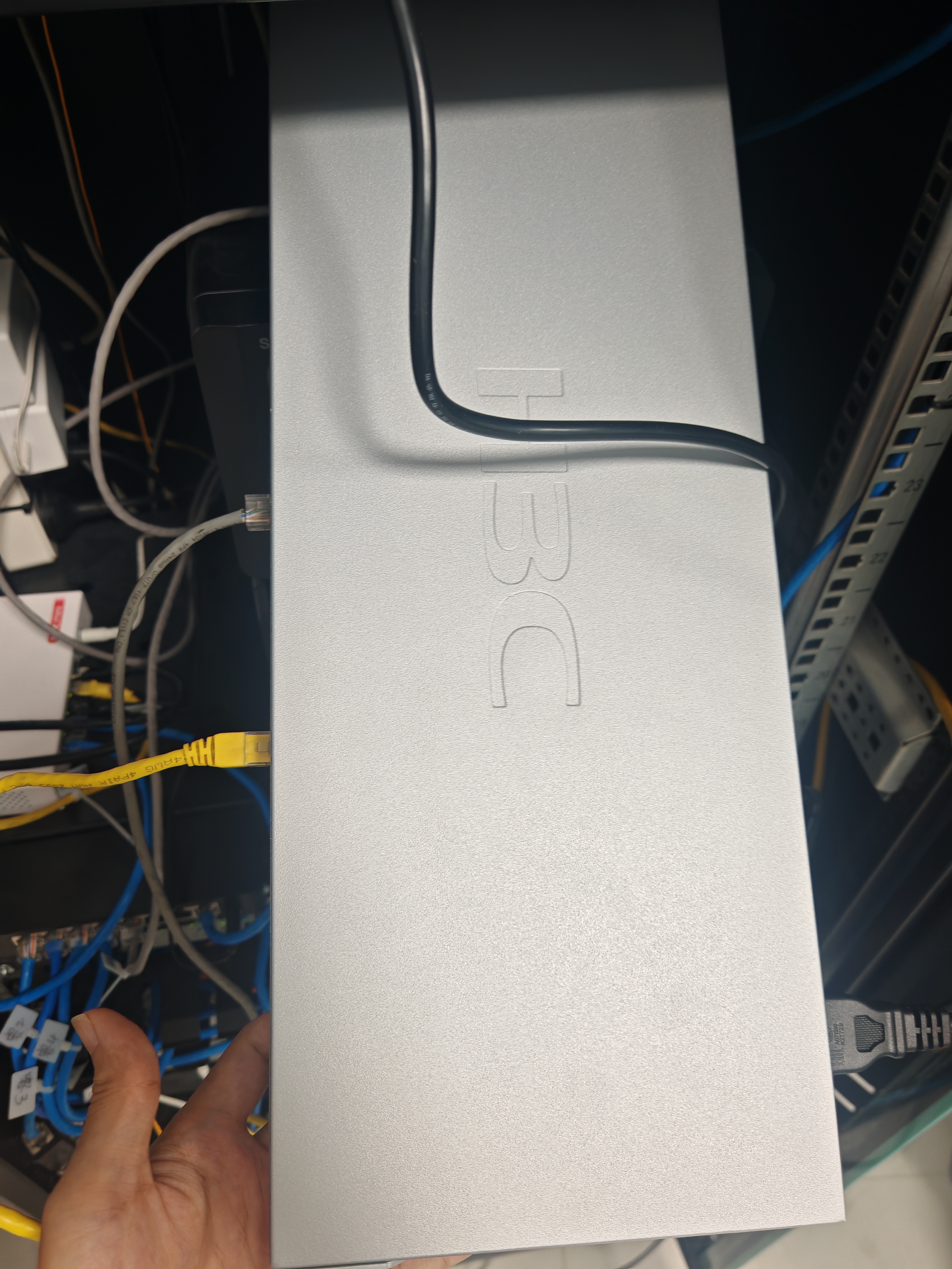 华三（H3C）ER3208G5 9口2.5G企业级有线路由器SD-WAN异地组网 带机量300 VLAN/图形化界面/上网行为管理 实拍图