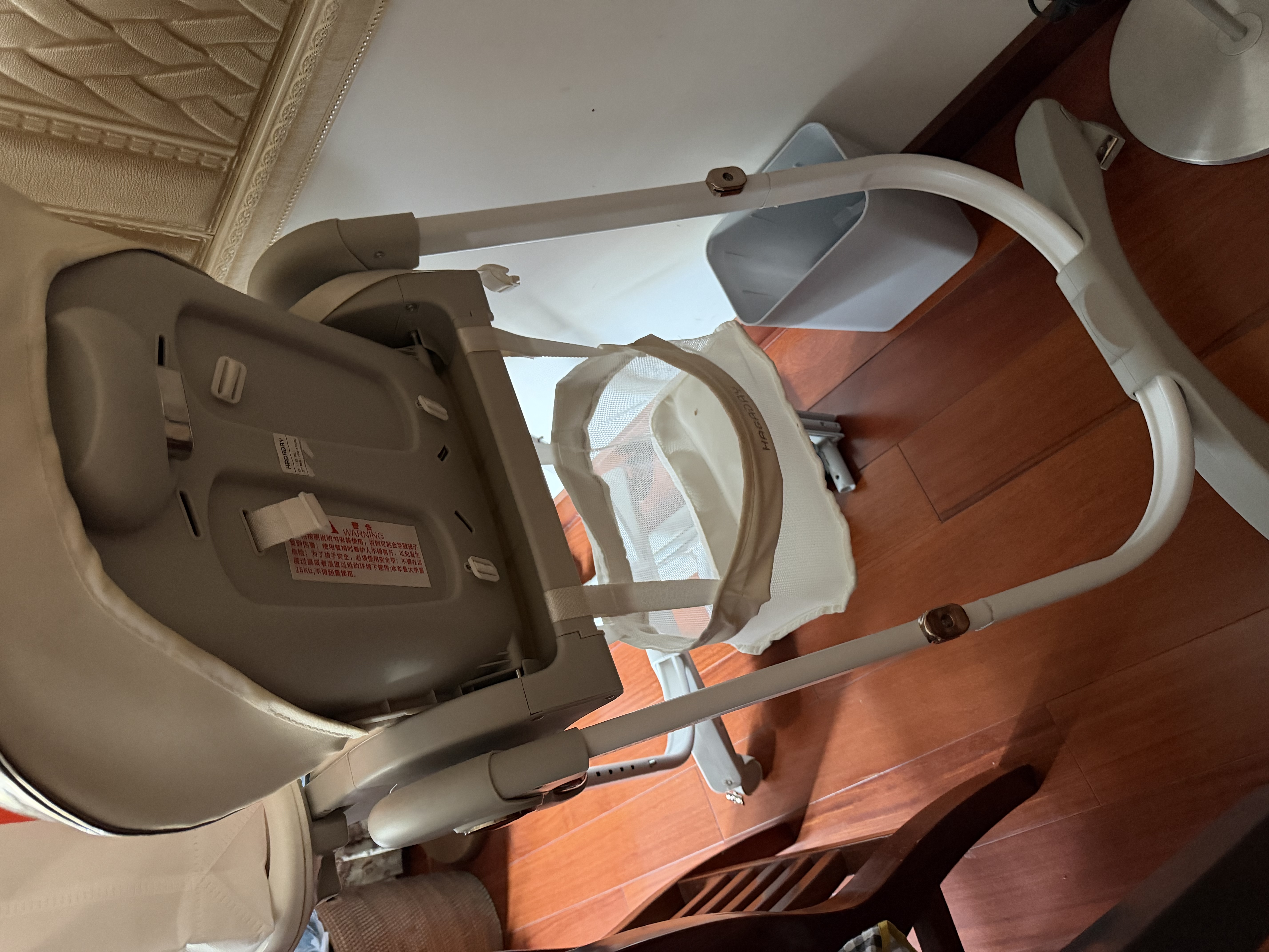 哈卡达儿童餐椅多功能可折叠宝宝餐椅可坐可躺婴儿学座椅摇椅款 实拍图