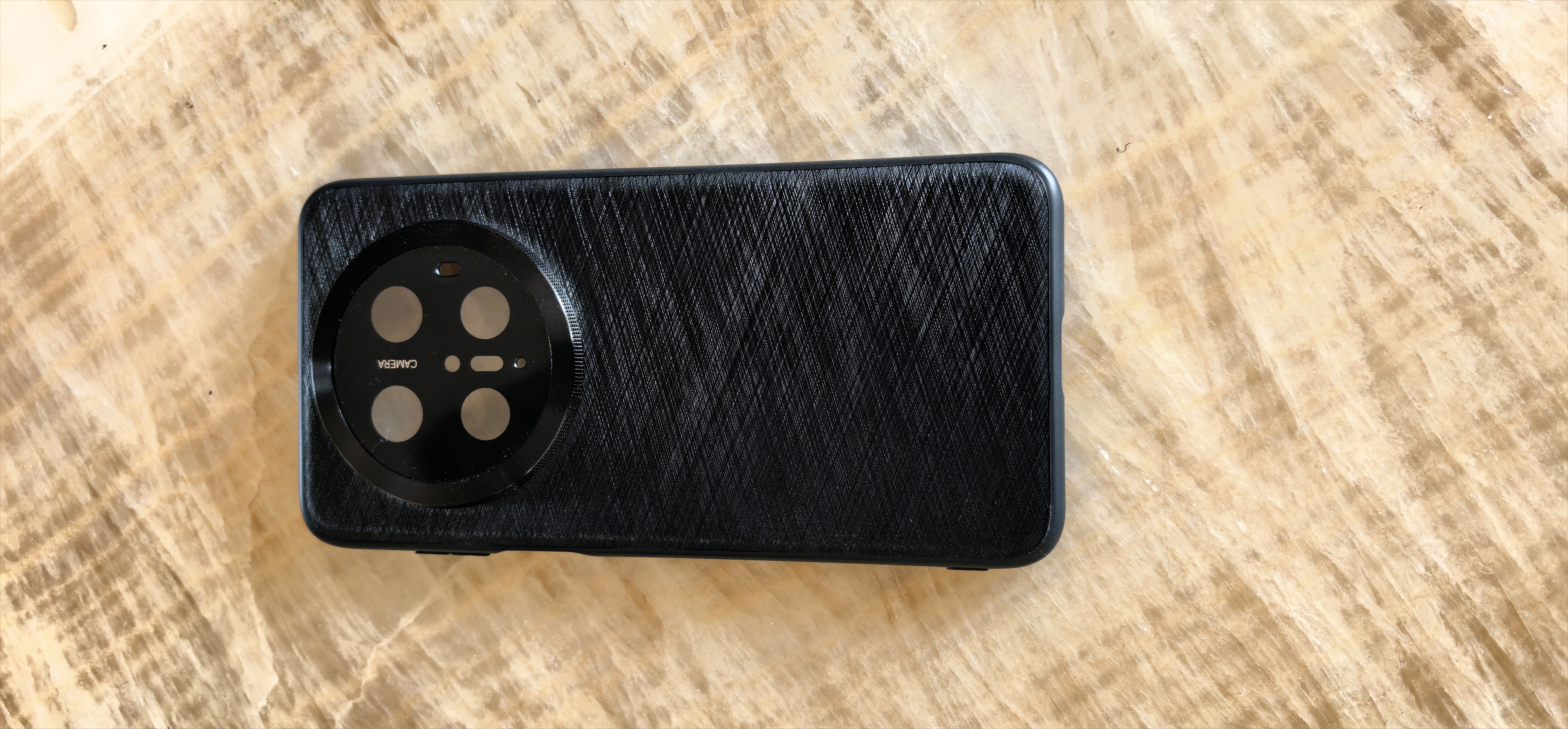 摩斐【星光饰钉丨镜头全包】适用华为mate70pro手机壳70pro+防摔真素皮超薄散热磨砂硅胶软边优享版 实拍图
