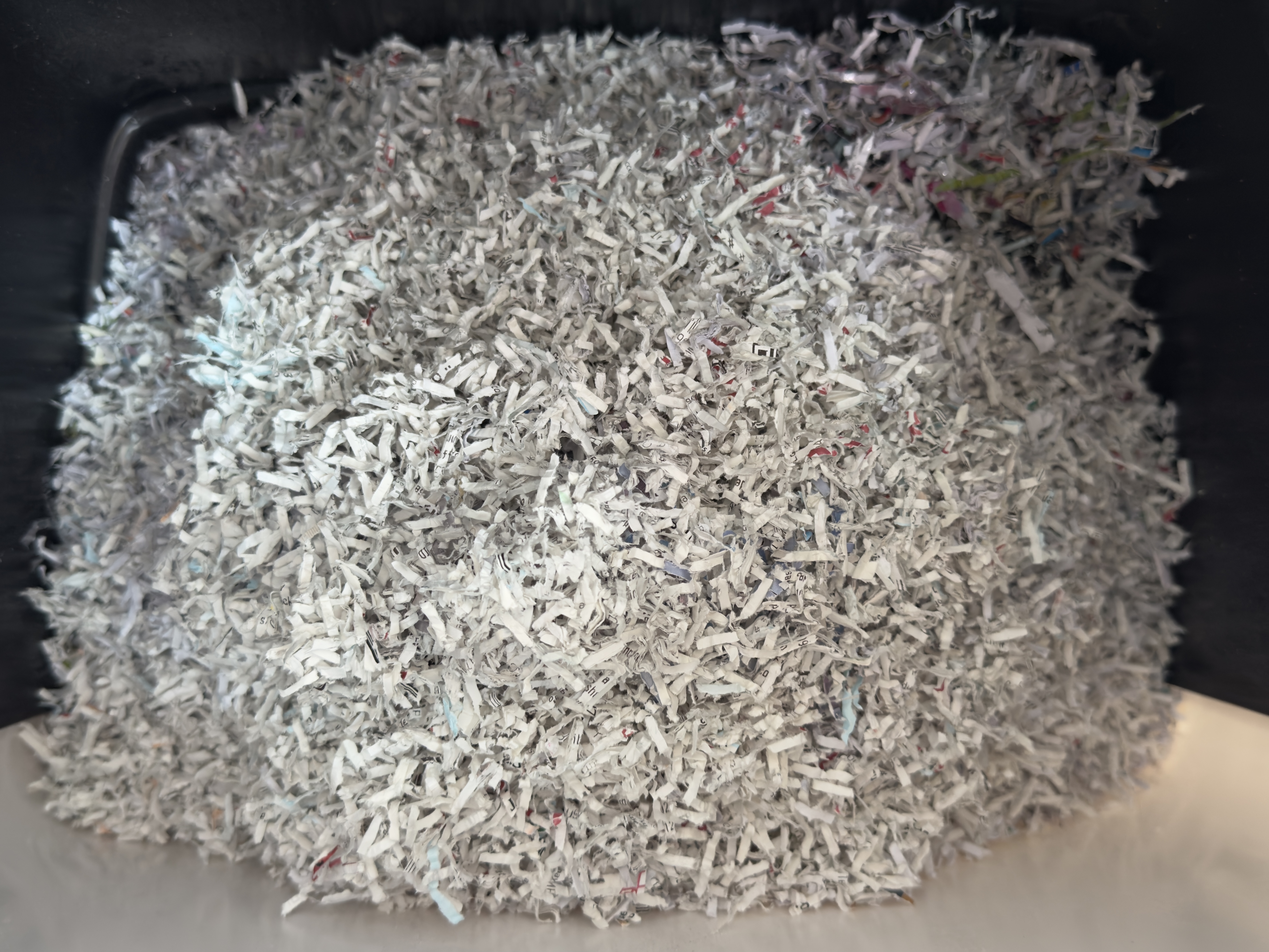 惠普（HP）5级保密中型多功能碎纸机专业销毁粉碎机（ 单次8张 20L 可碎卡碎订书针 ） W2008MC 实拍图