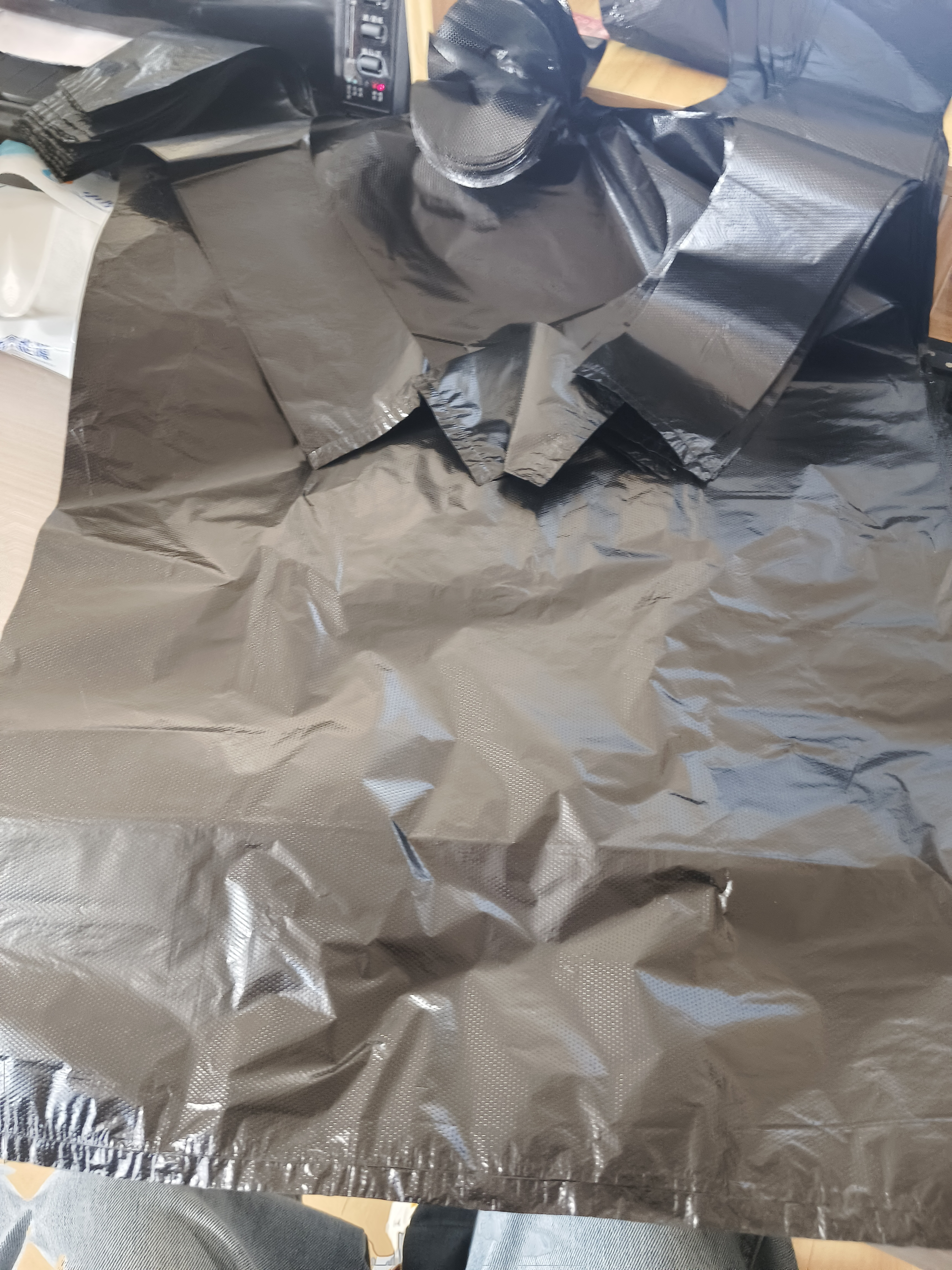 威佳黑色小垃圾袋小号100只20L物业商用手提垃圾袋背心式50*60cm 双面3丝 实拍图