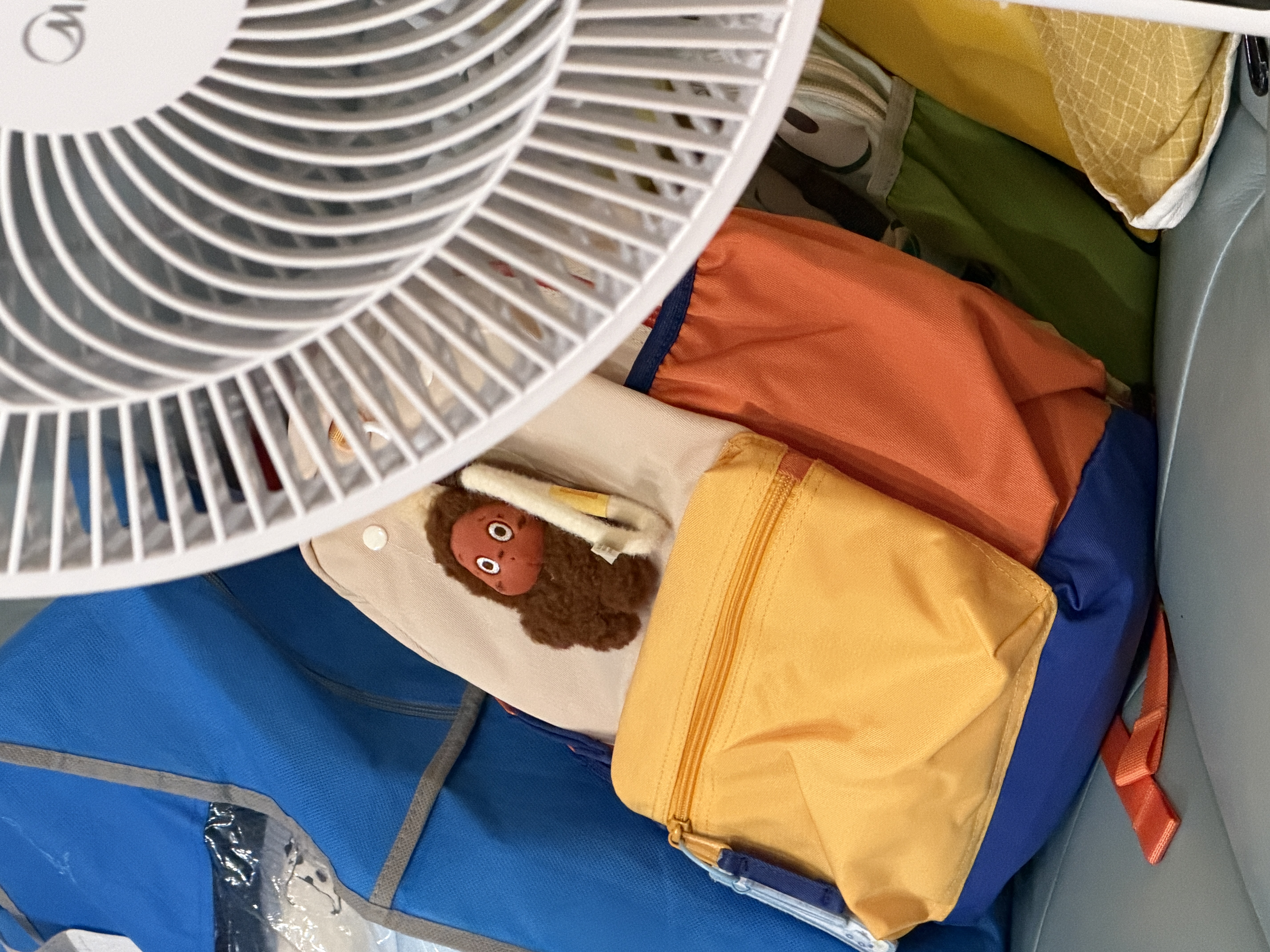SHUKIKU儿童书包1-3年级小学生超轻防泼水透气背包户外旅游 橘子汽水M码 实拍图