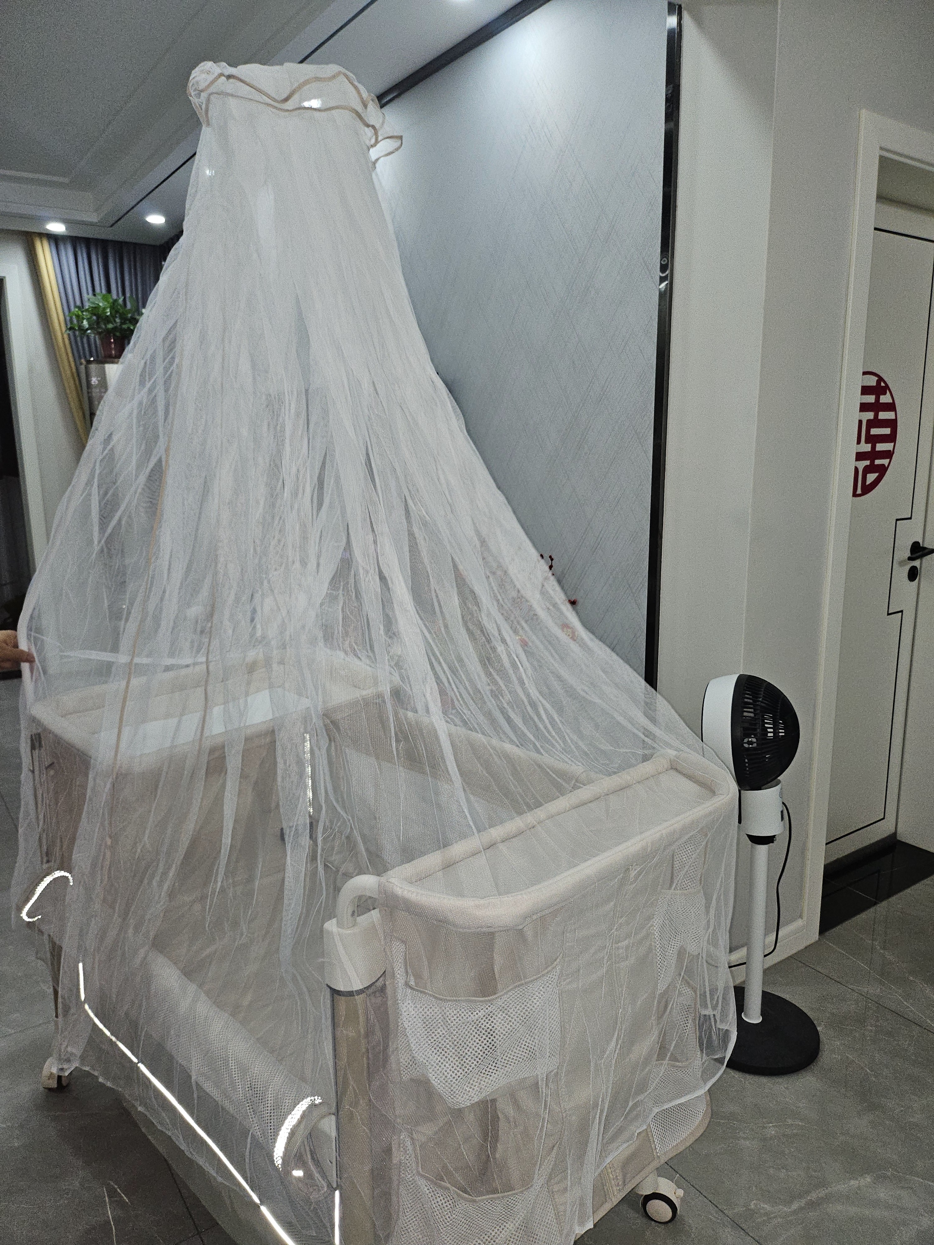 优乐博（ULOP）婴儿床移动拼接宝宝床一键折叠多功能带尿布台新生儿摇篮摇摇床 航空铝柱+5A级抗菌面料+布套可拆洗/星河金 哄睡神器婴儿用品活动晒图送椰棕床垫 实拍图